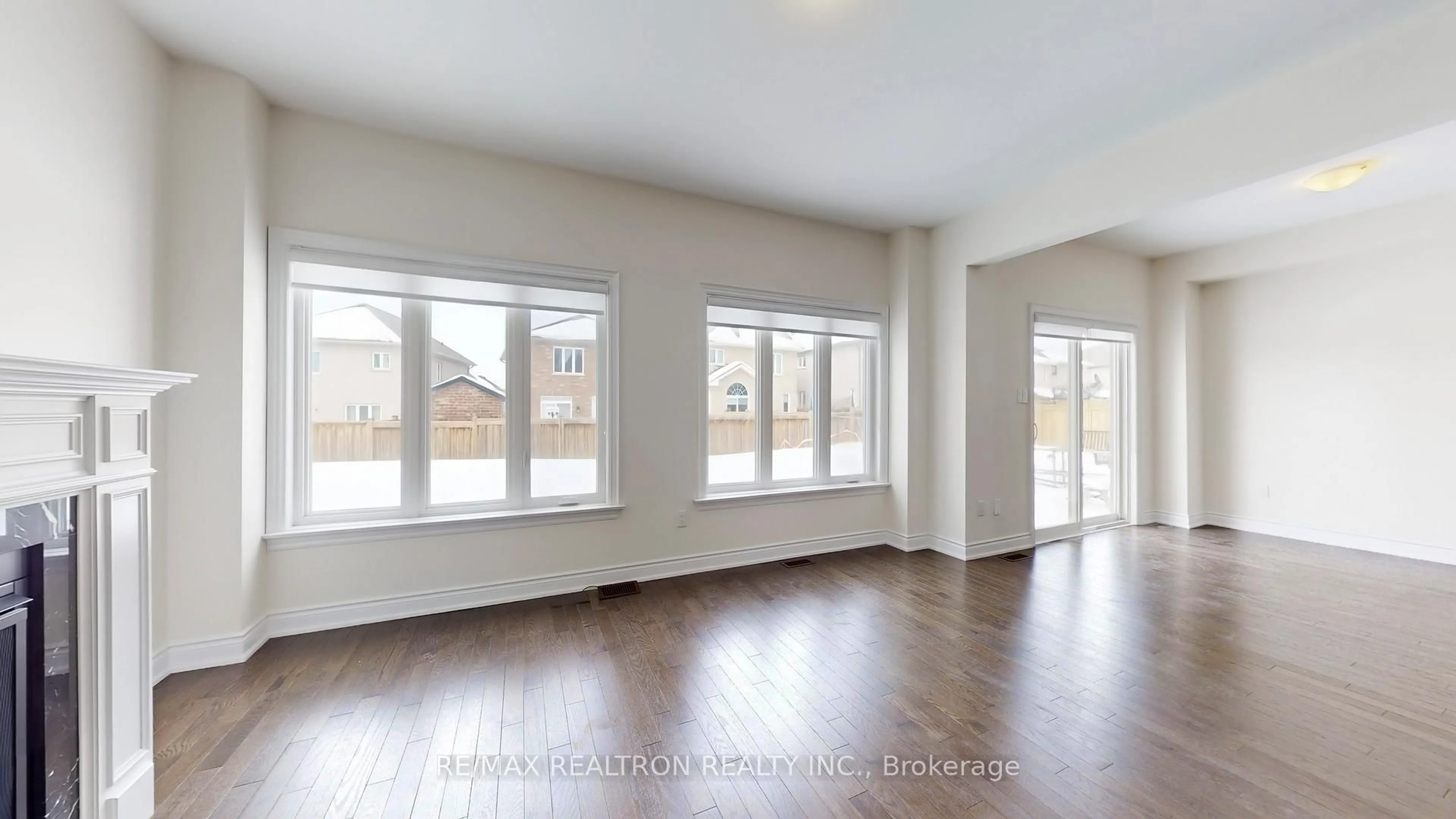 A pic of a room for 46 Mac Campbell Way, Bradford West Gwillimbury Ontario L3Z 4M7