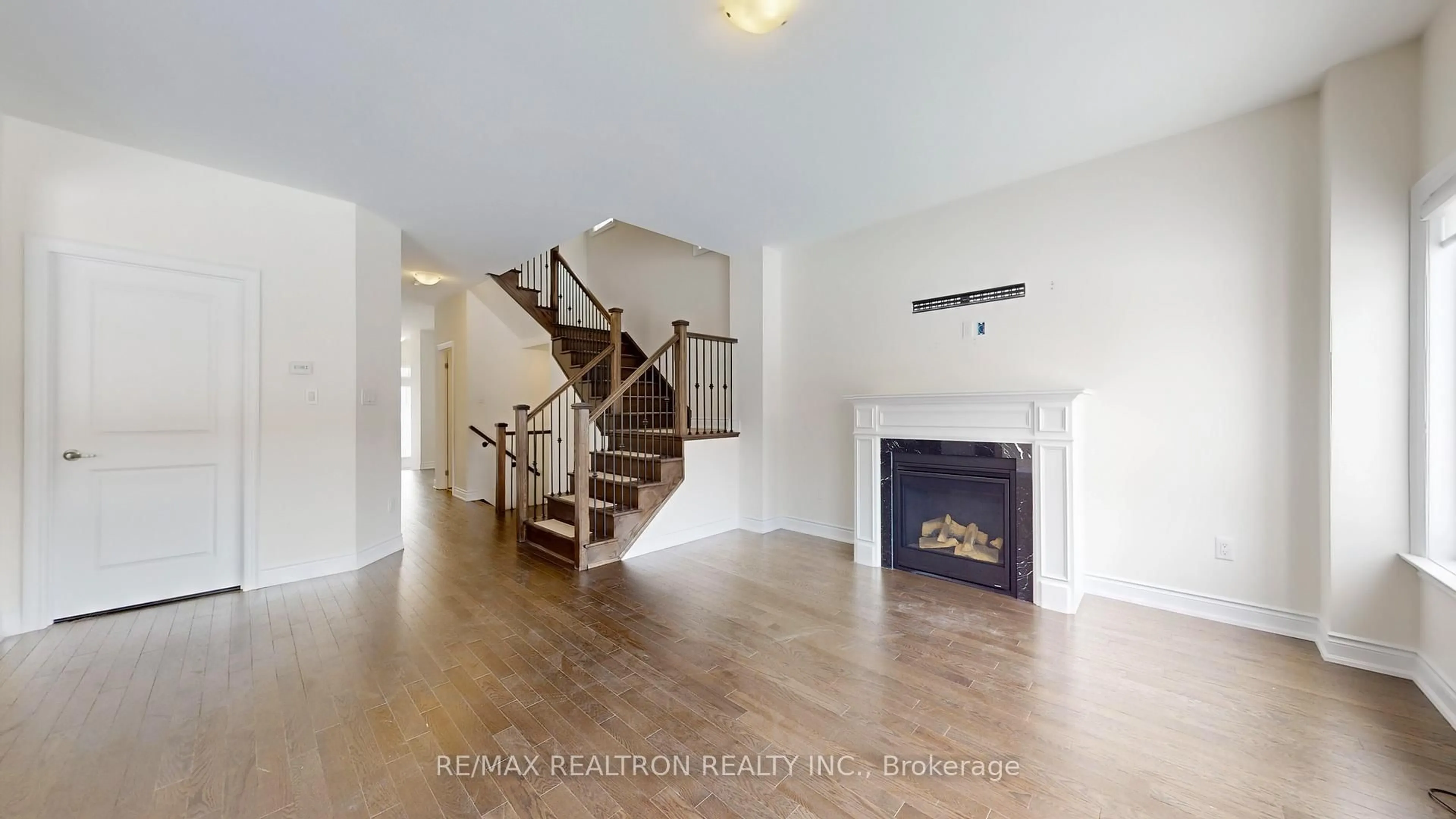 Unknown for 46 Mac Campbell Way, Bradford West Gwillimbury Ontario L3Z 4M7