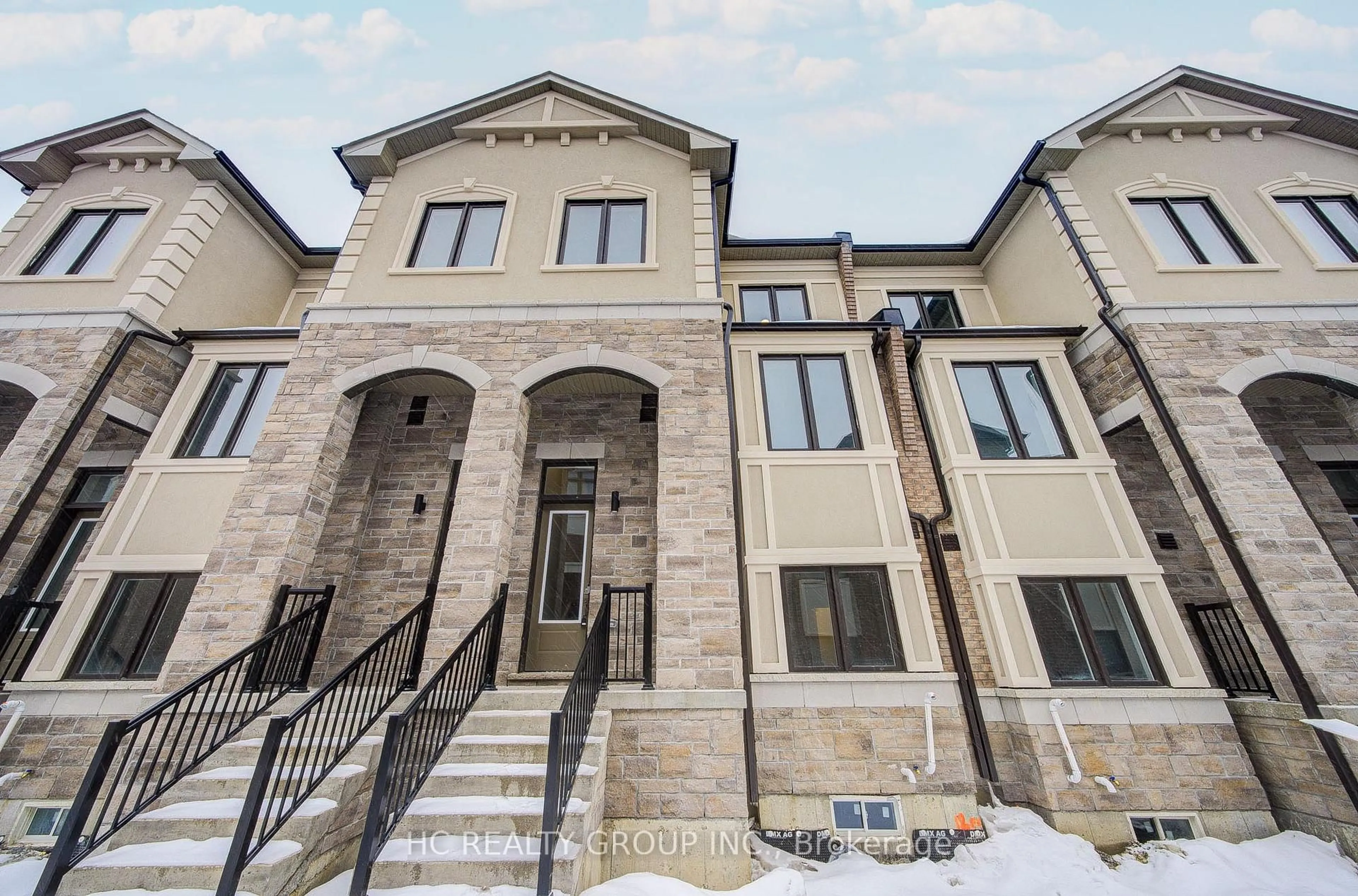 Home with brick exterior material, unknown for 21 Mermot Lane, Richmond Hill Ontario L4B 0J5