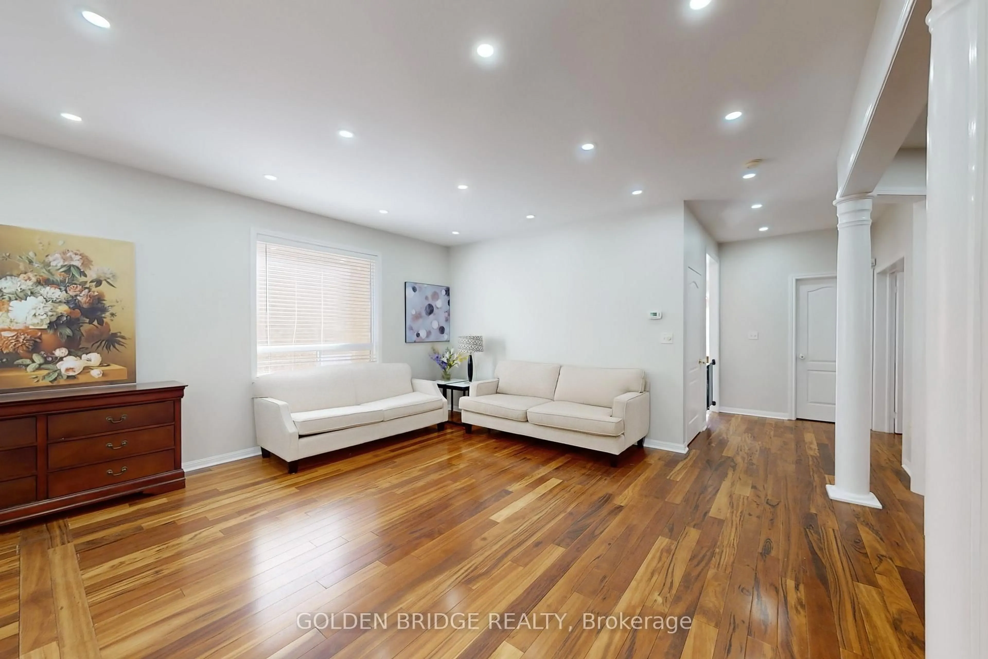 A pic of a room for 158 Worthington Ave, Richmond Hill Ontario L4E 4N7