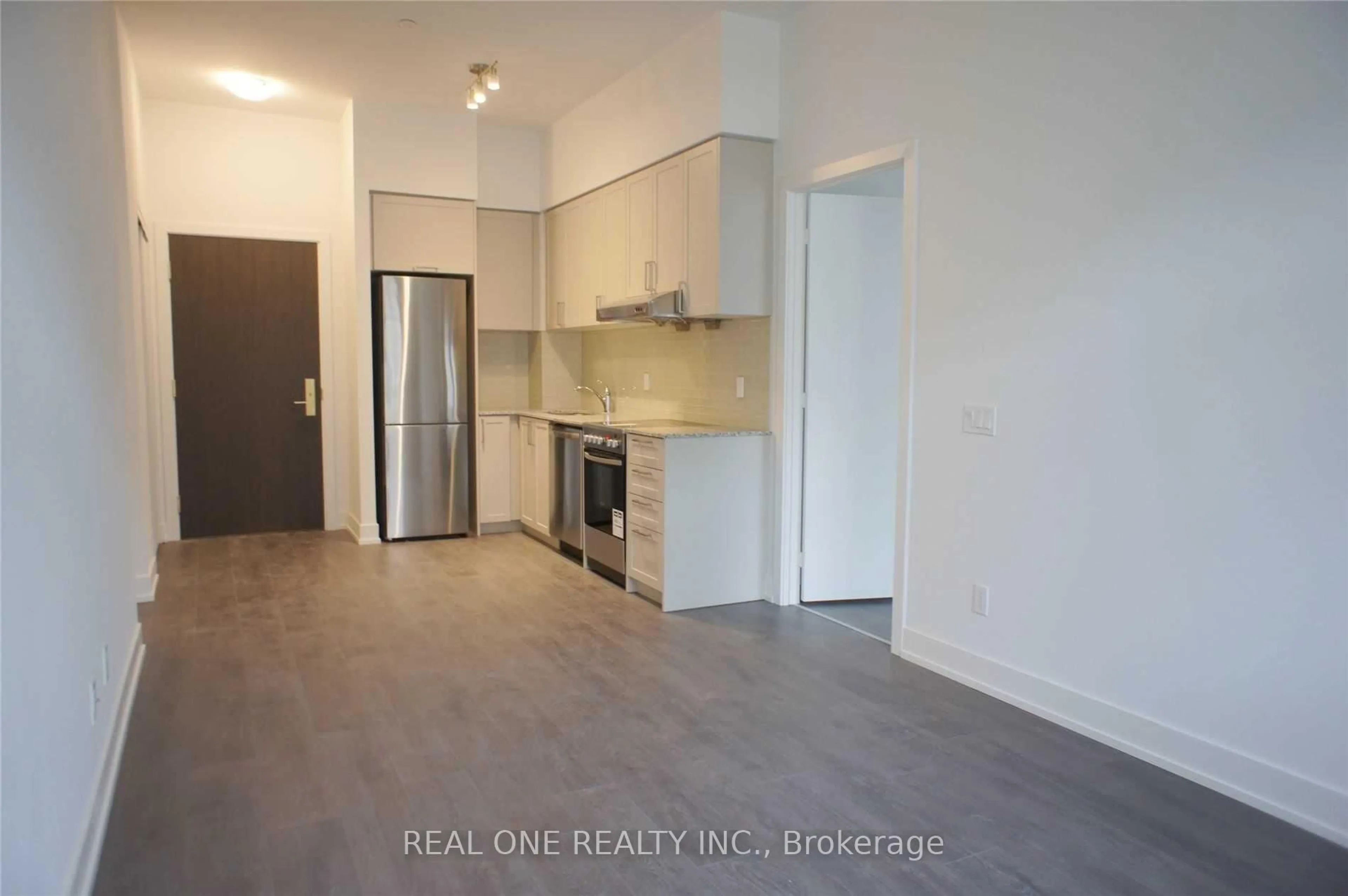 Unknown for 268 Buchanan Dr #111W, Markham Ontario L3R 8G9