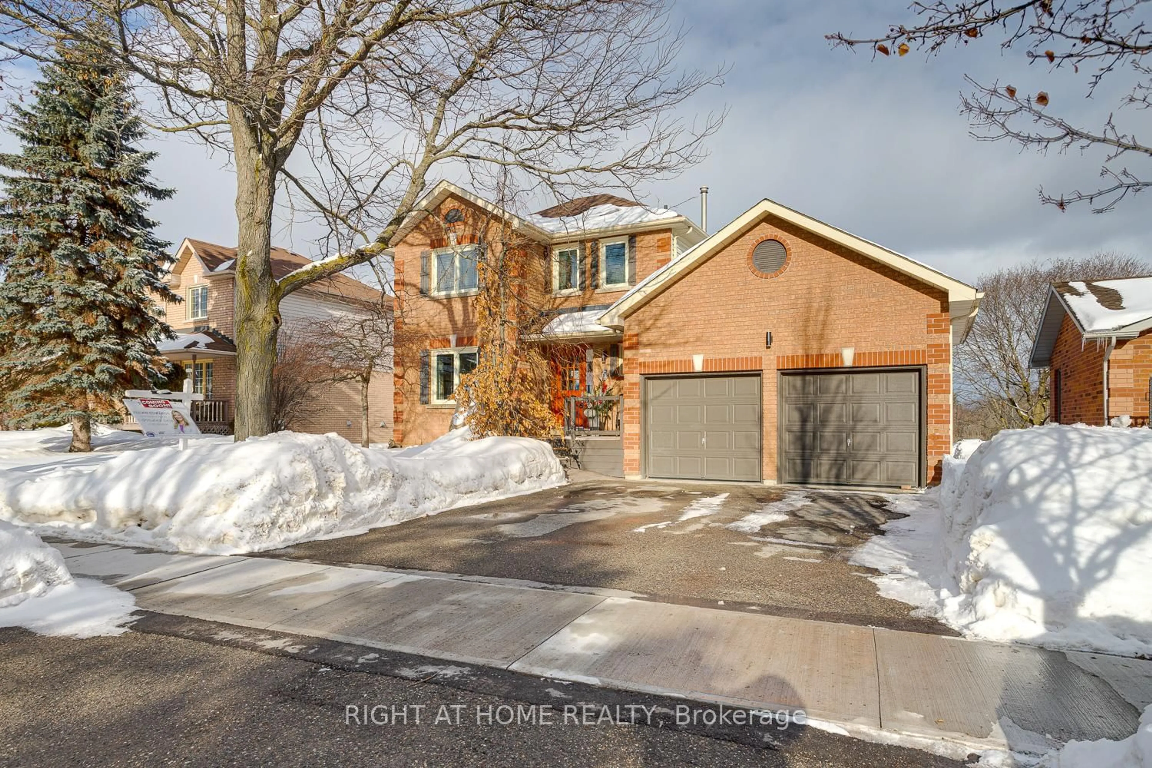 Home with brick exterior material, street for 5 Turner Dr, Uxbridge Ontario L9P 1V4