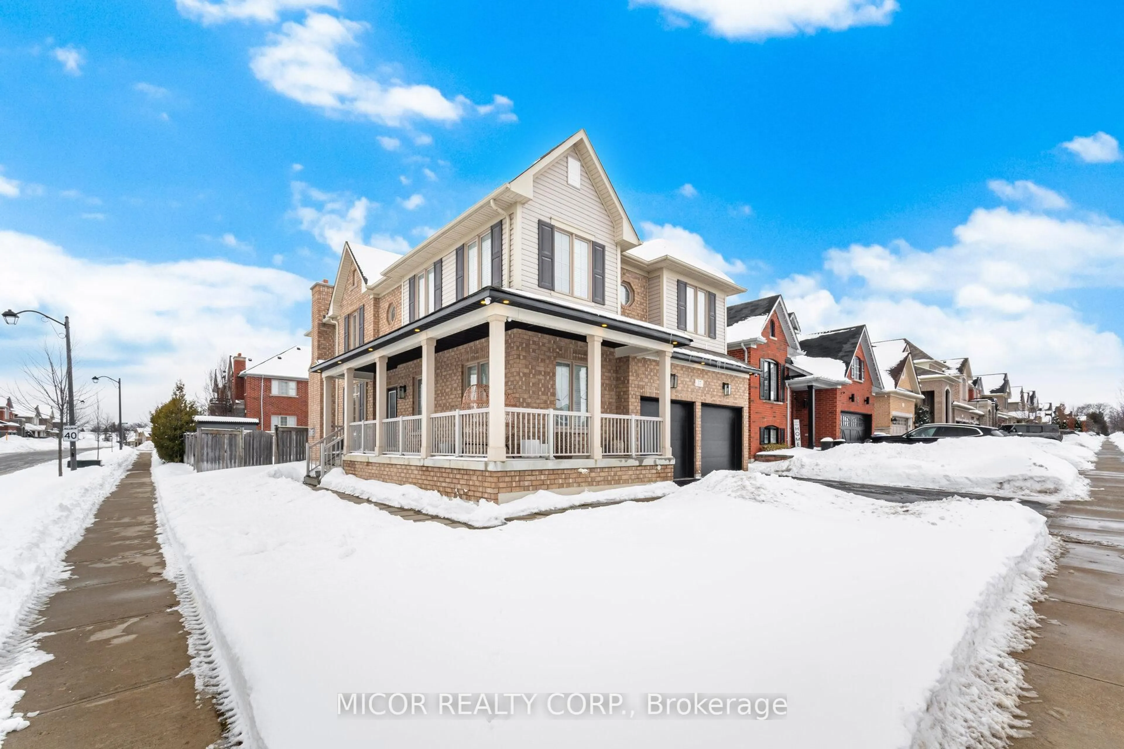 A pic from outside/outdoor area/front of a property/back of a property/a pic from drone, street for 37 Ben Boy Ave, King Ontario L0G 1T0