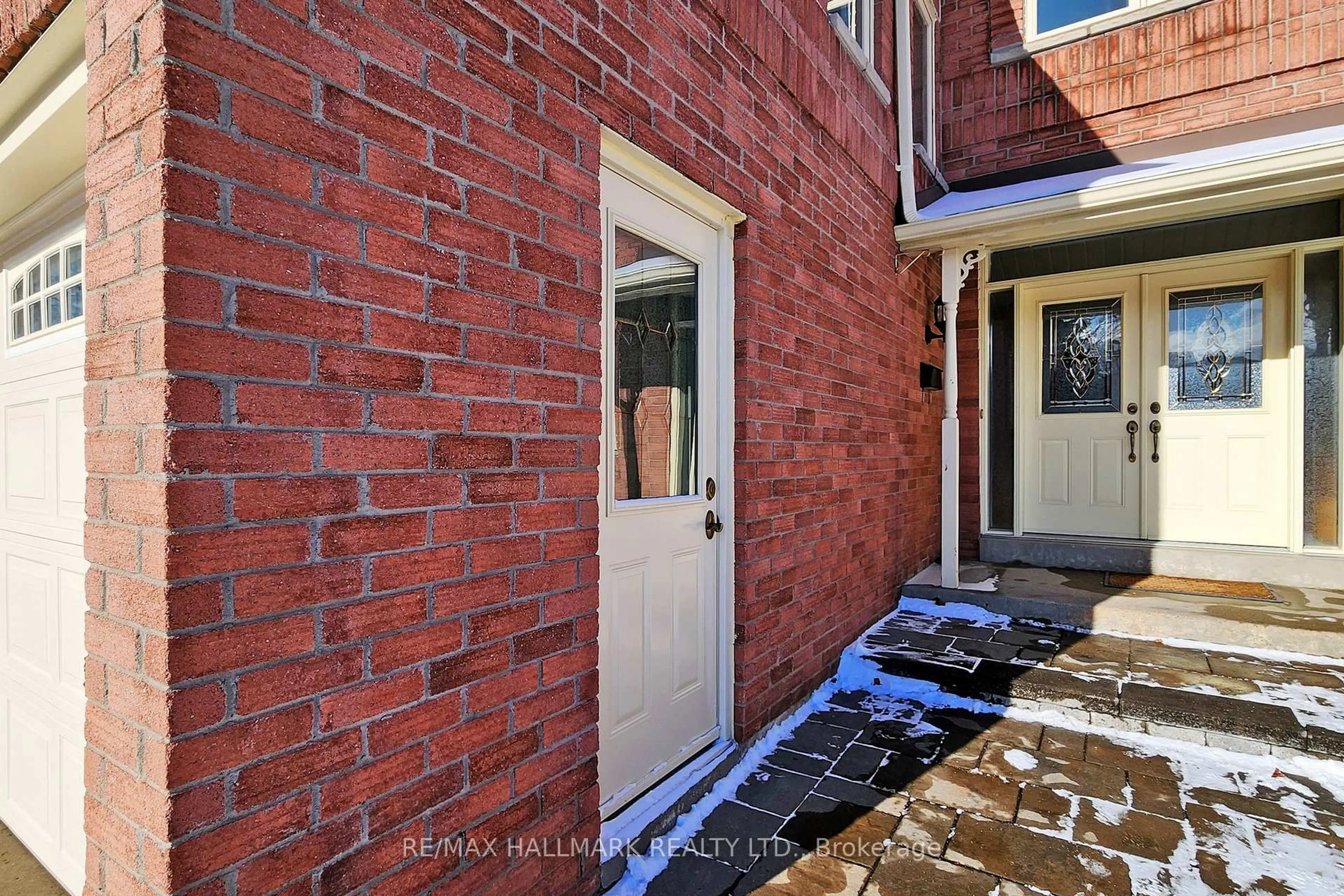 Home with brick exterior material, street for 197 Mccaffrey Rd, Newmarket Ontario L3X 1K1