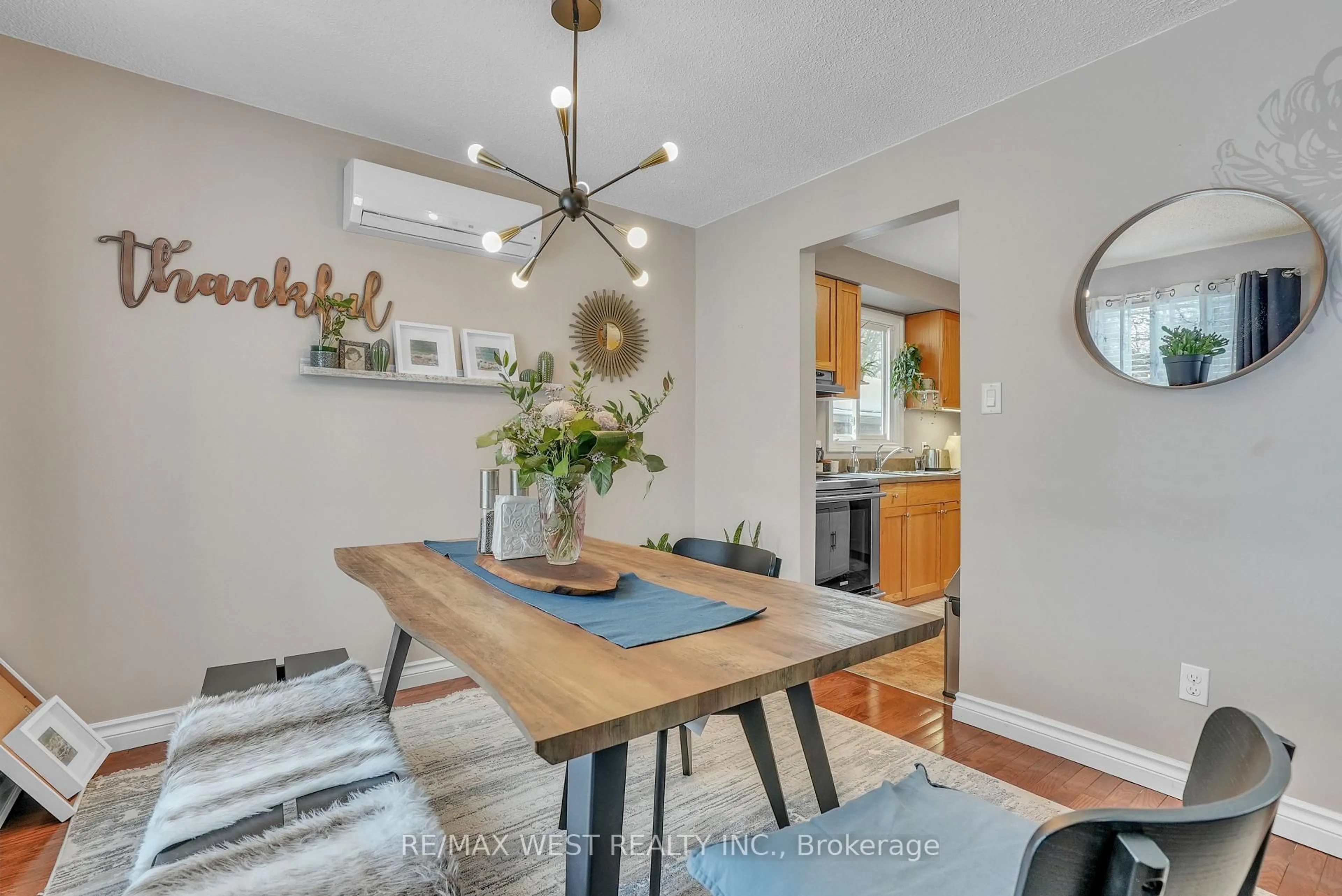 Unknown for 172 Queen St, New Tecumseth Ontario L9R 1K2