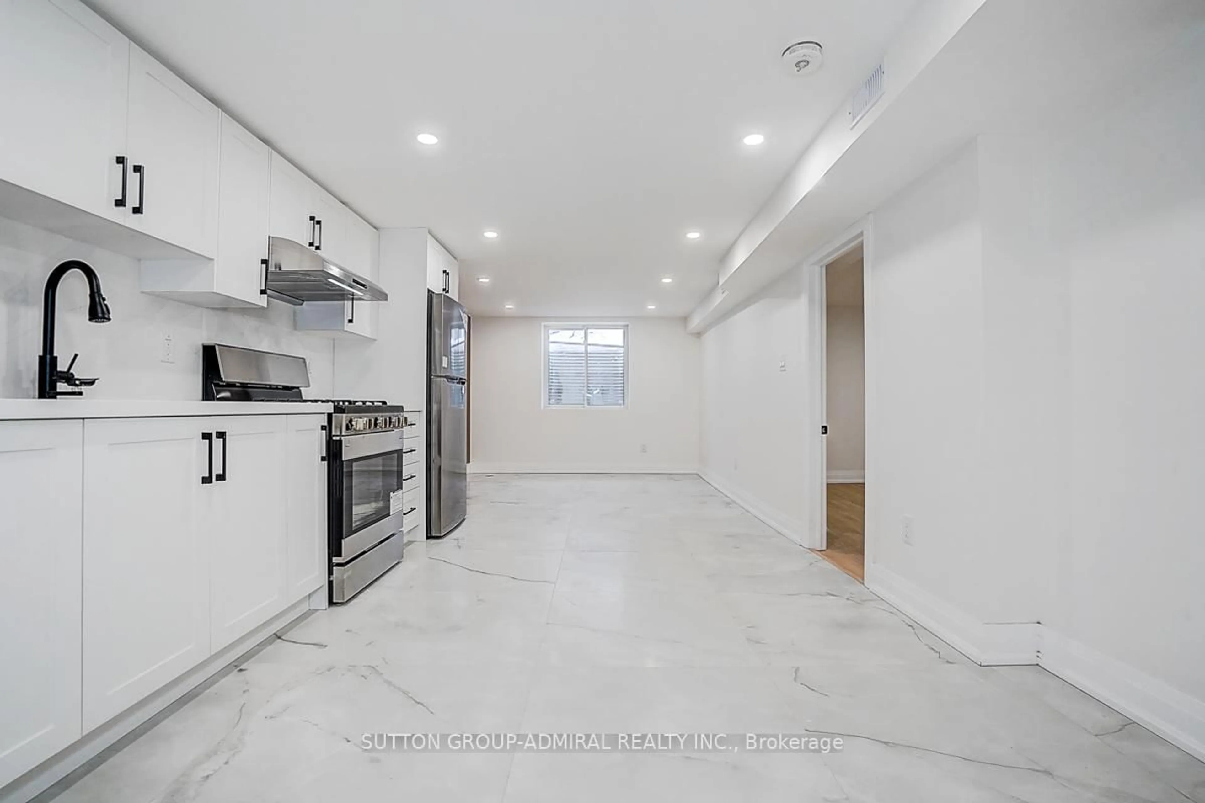 Unknown for 176 Cherrywood Dr, Newmarket Ontario L3Y 2X8