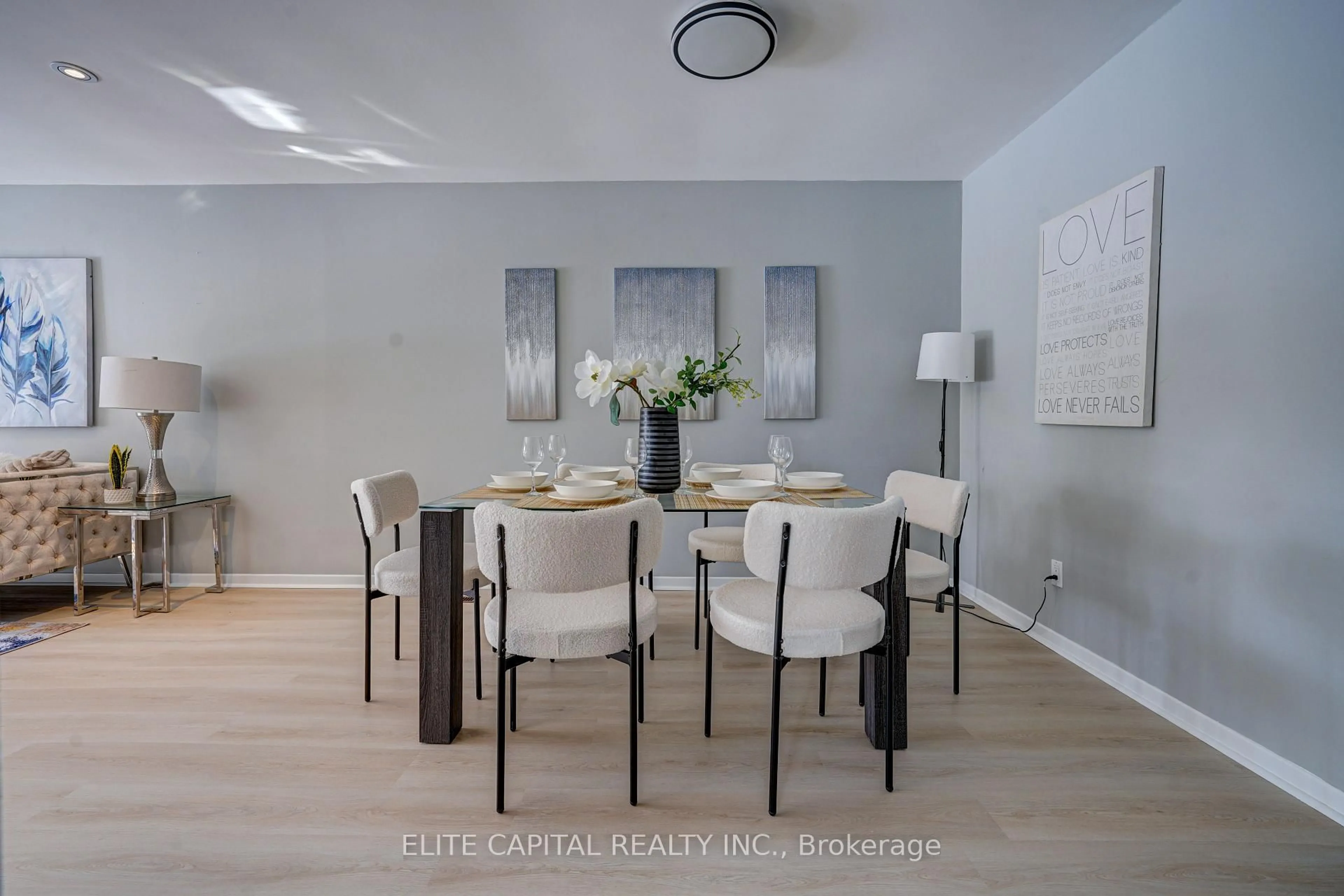 Dining room, unknown for 9 Snowshoe Cres, Markham Ontario L3T 4M5