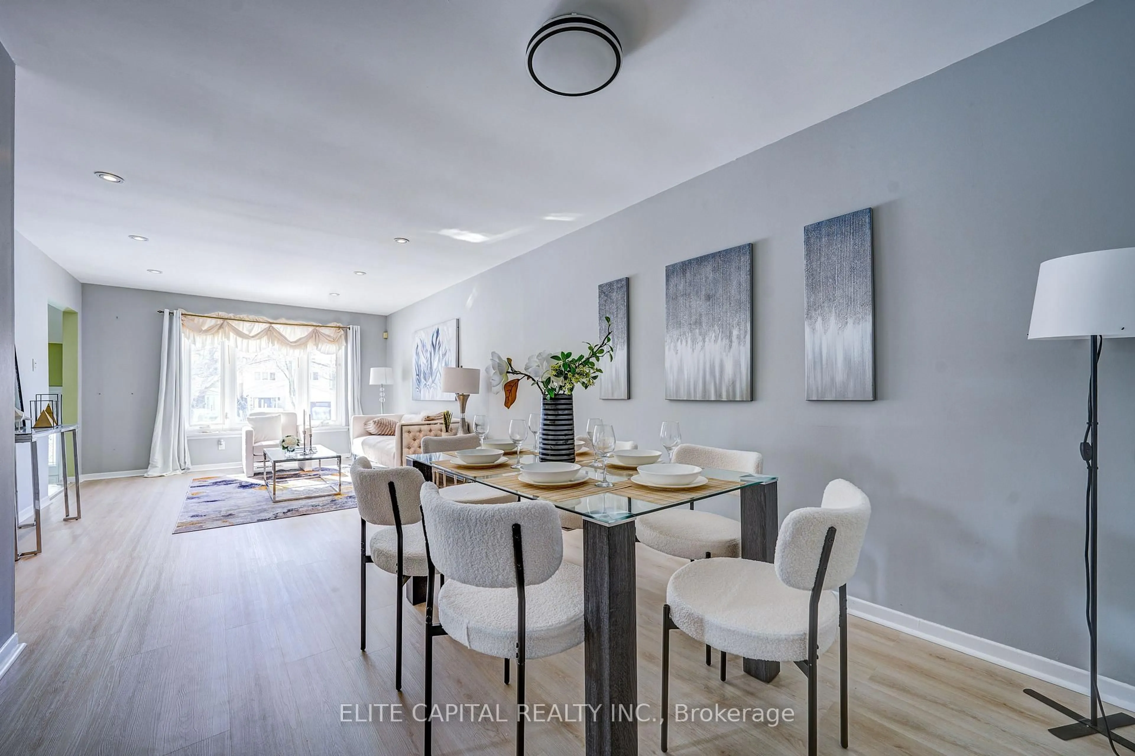 Dining room, wood/laminate floor for 9 Snowshoe Cres, Markham Ontario L3T 4M5