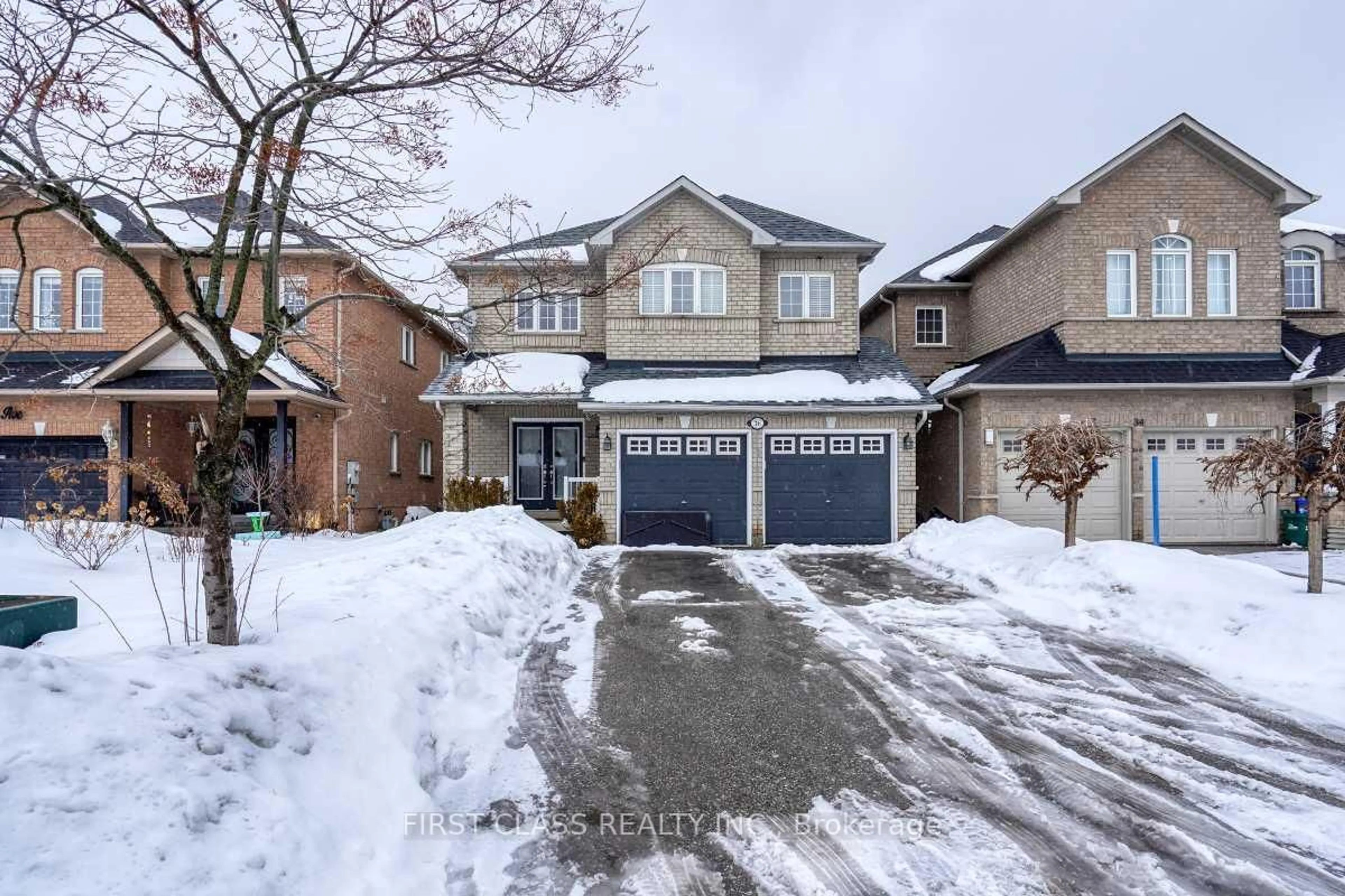 Home with brick exterior material, street for 36 Brackenwood Ave, Richmond Hill Ontario L4S 2P3