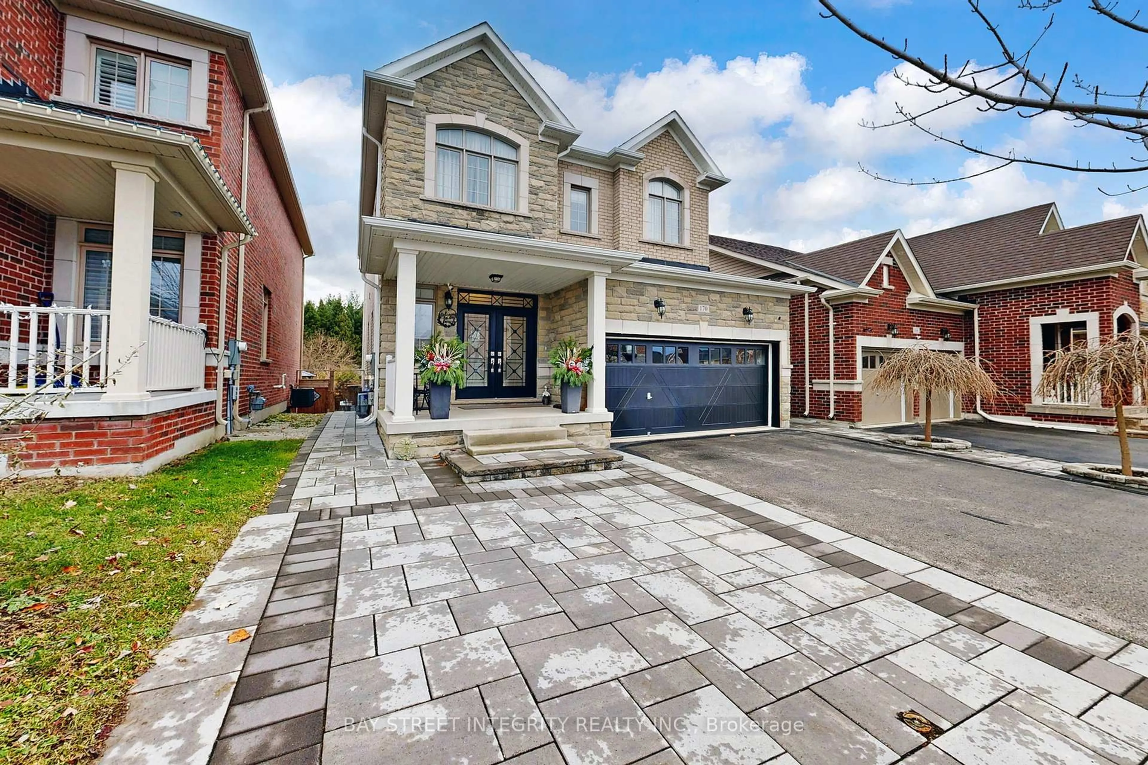 Home with brick exterior material, street for 170 Crane St, Aurora Ontario L4G 0W2