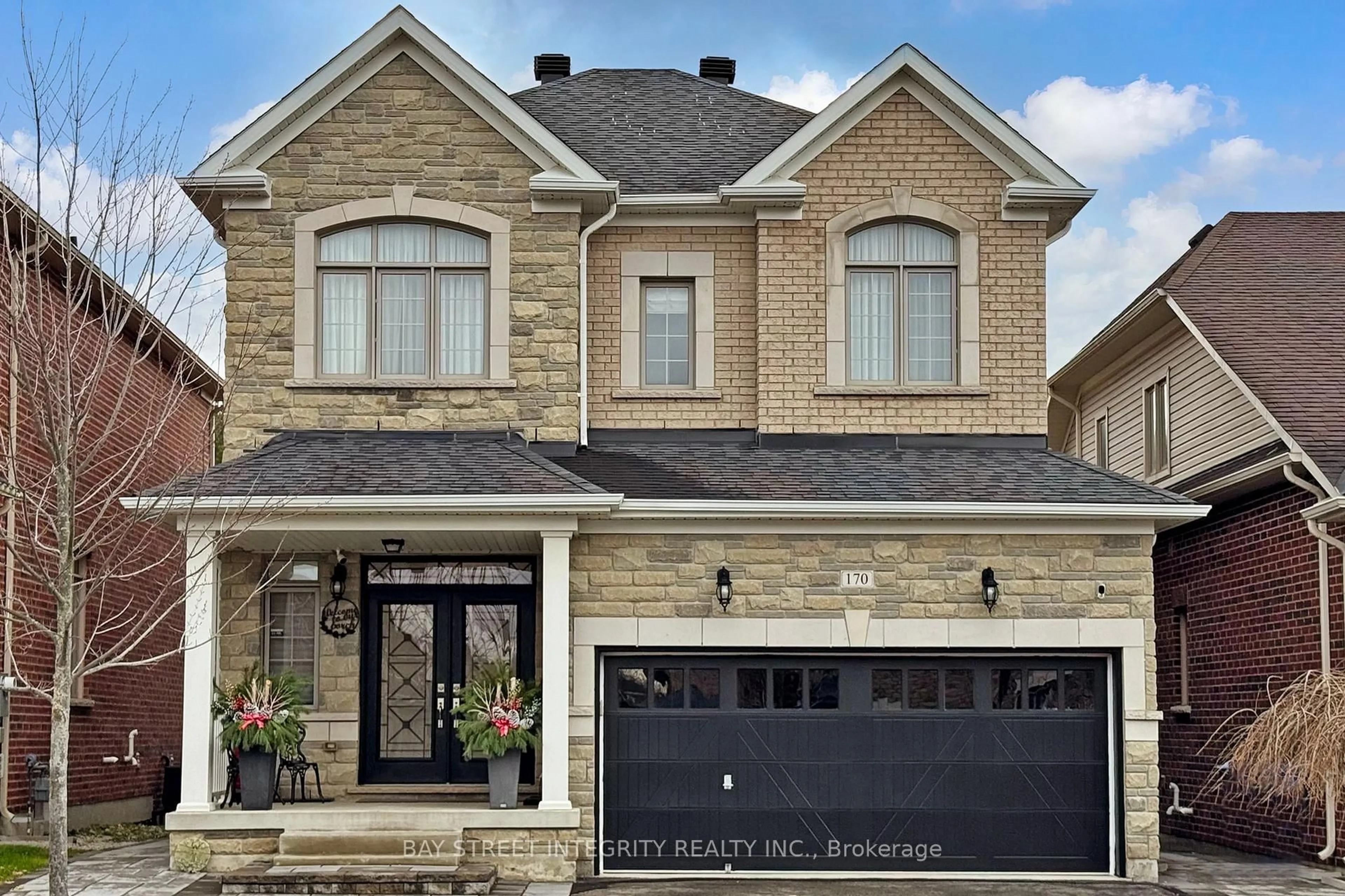 Home with brick exterior material, street for 170 Crane St, Aurora Ontario L4G 0W2