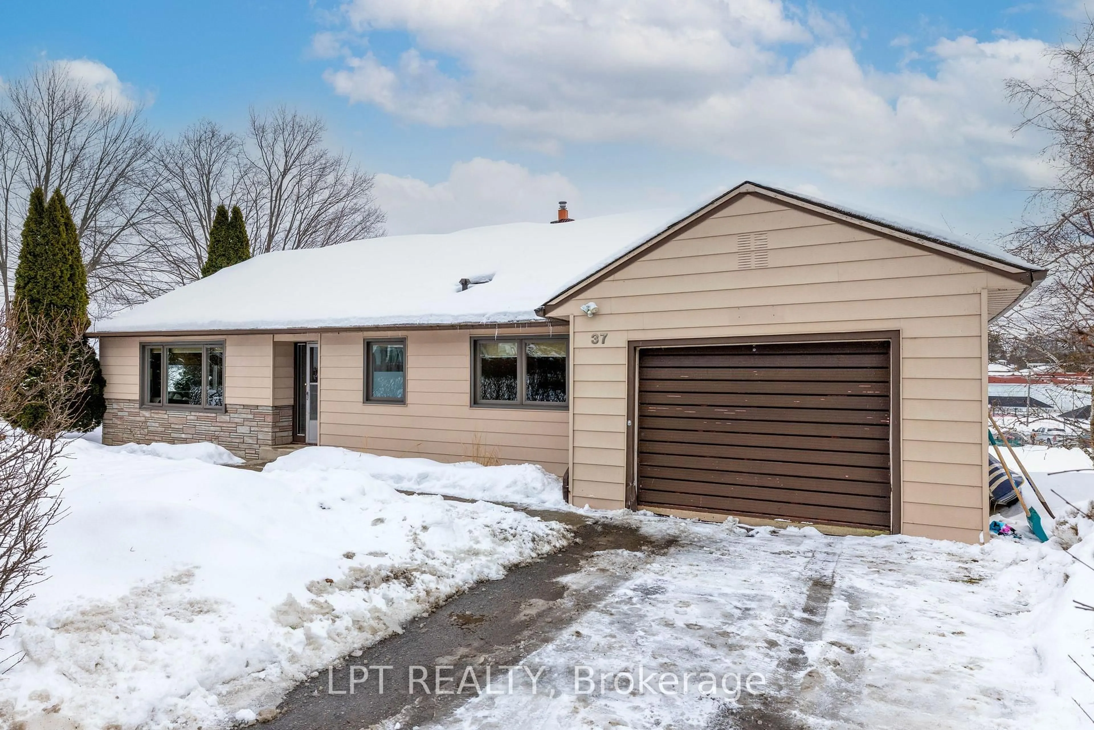 Unknown for 37 Malone Rd, Georgina Ontario L0E 1L0