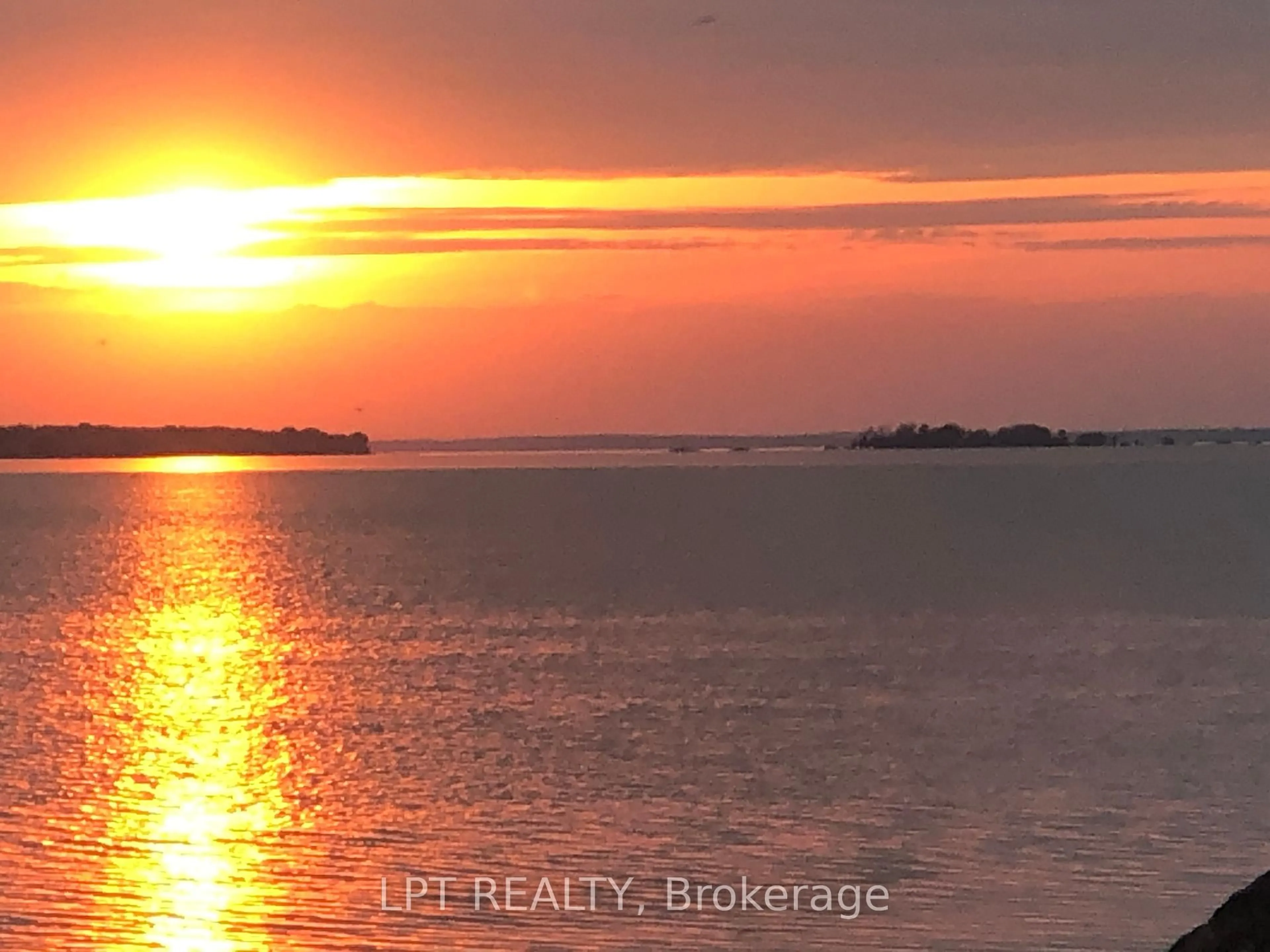 Blurry image for 37 Malone Rd, Georgina Ontario L0E 1L0