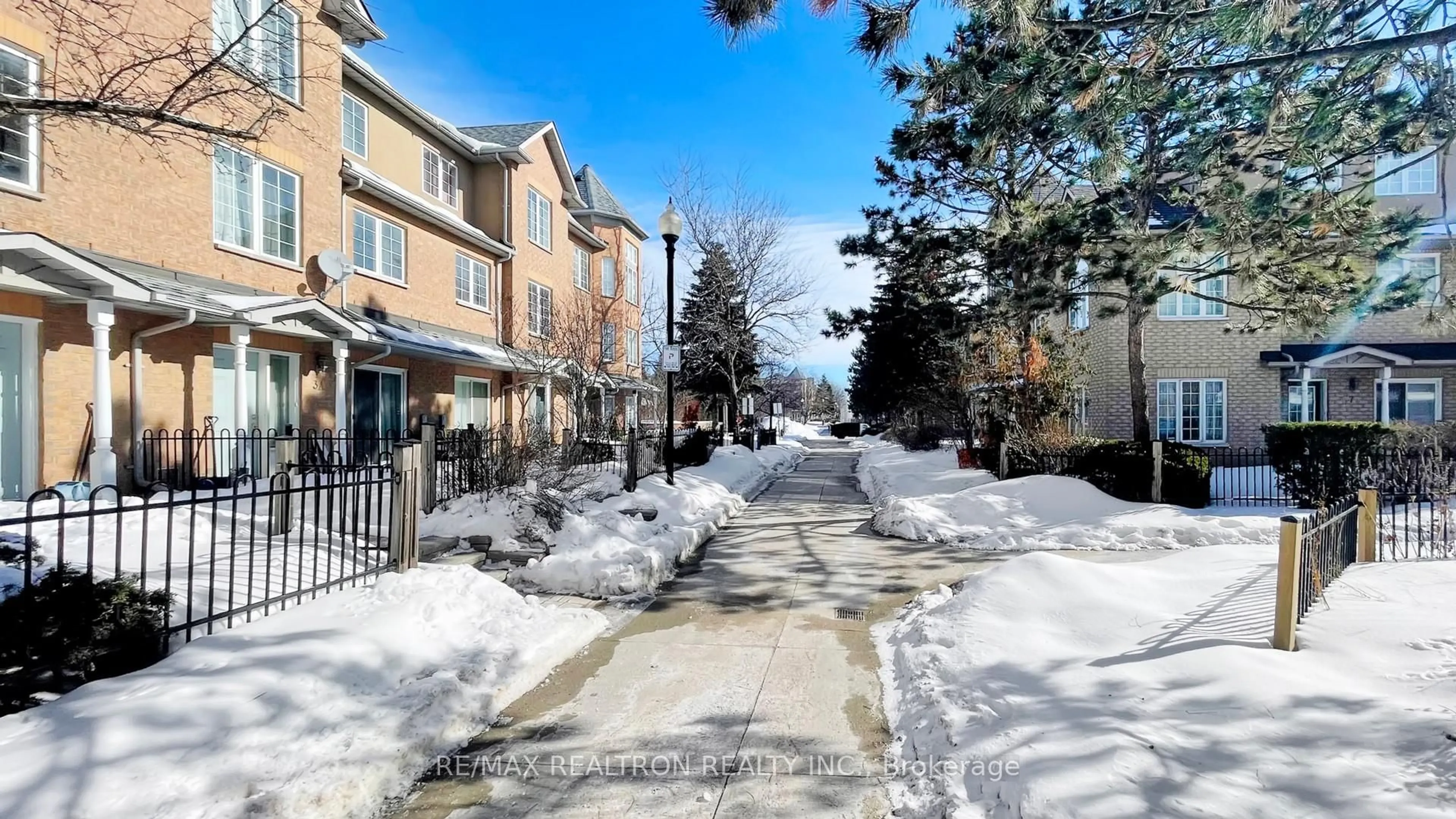Patio, street for 2 Alpen Way #3, Markham Ontario L3R 4G1