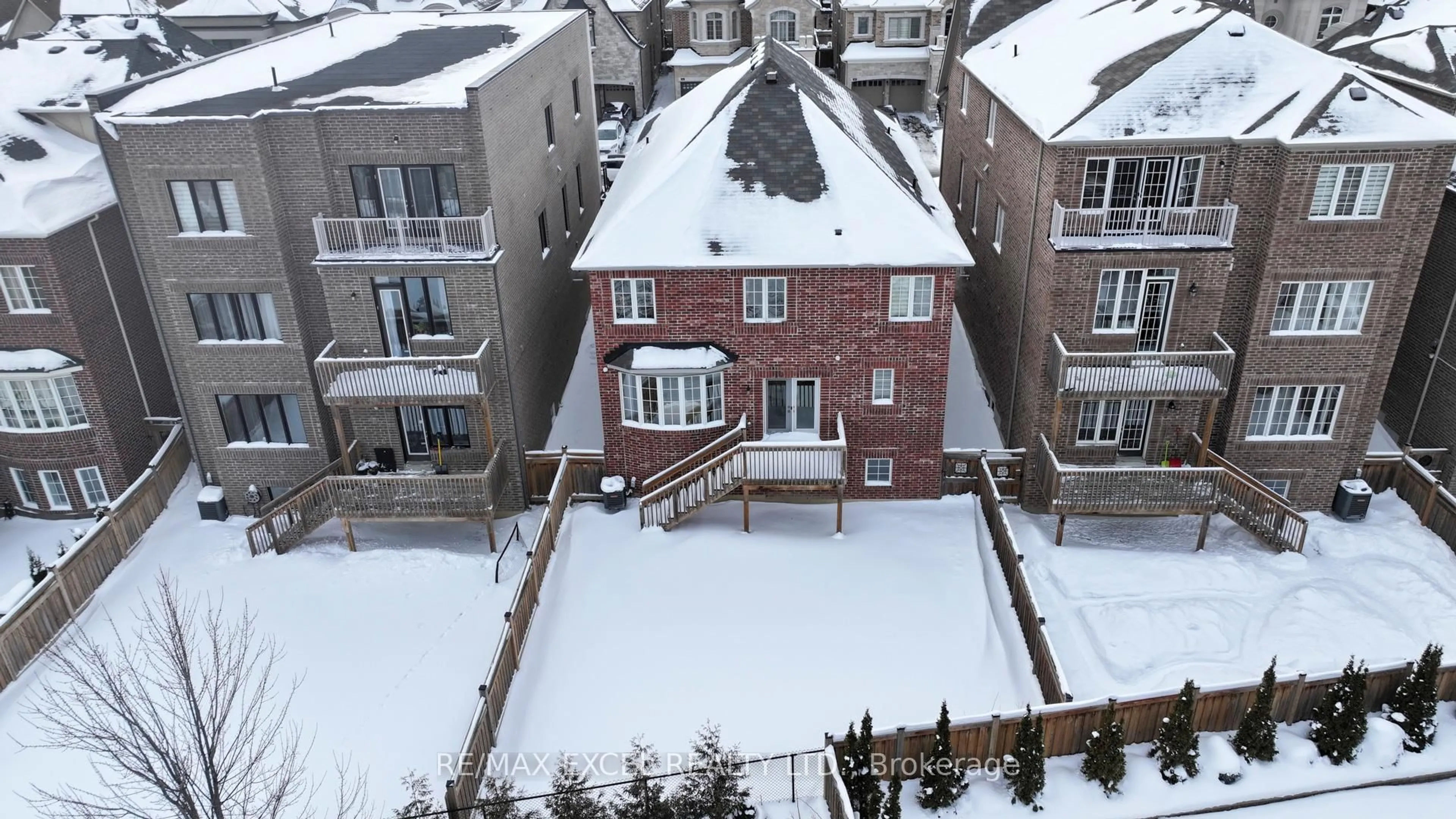 A pic from outside/outdoor area/front of a property/back of a property/a pic from drone, city buildings view from balcony for 83 Baldry Ave, Vaughan Ontario L6A 4X9