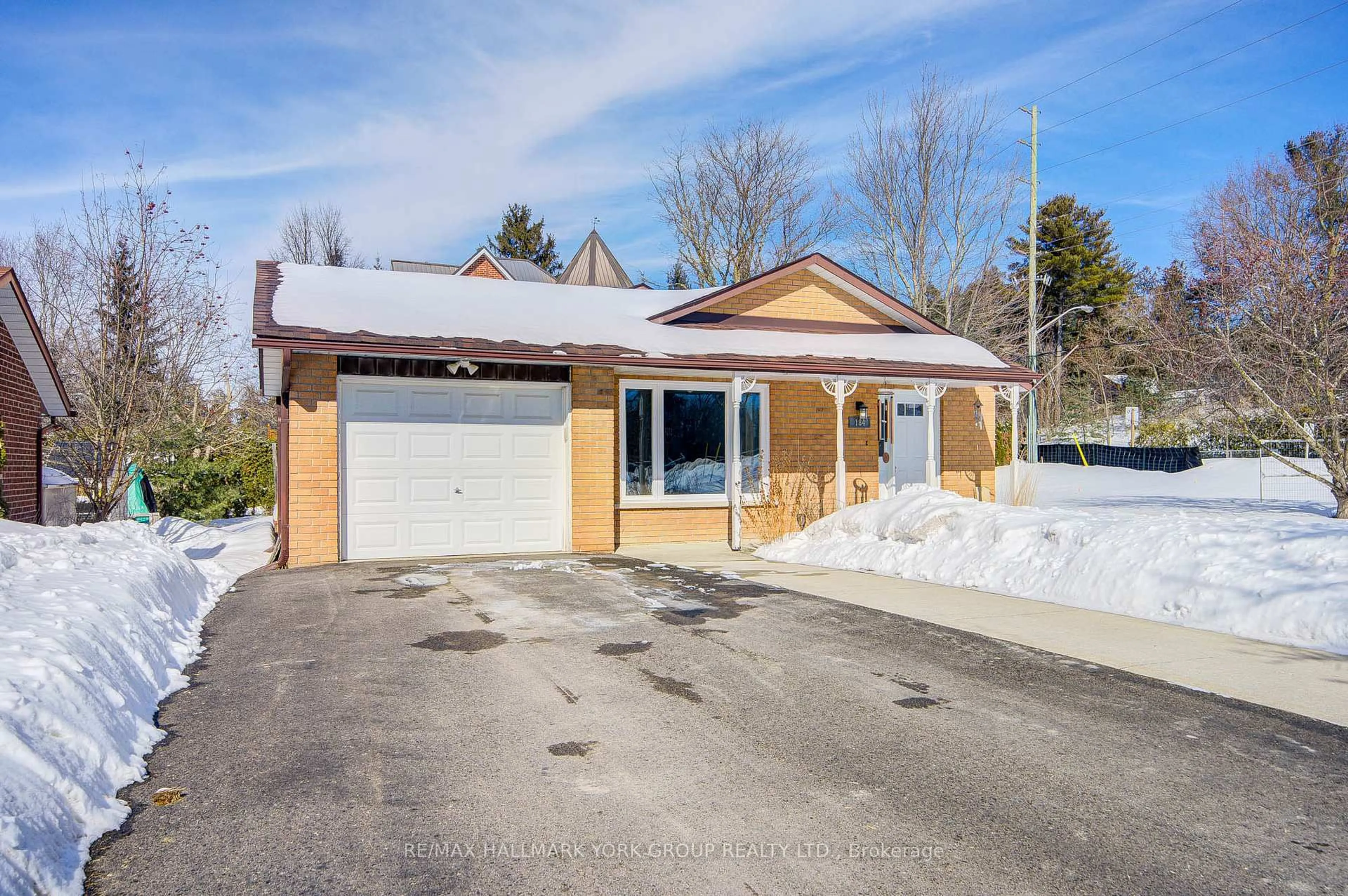 Unknown for 184 Olive St, East Gwillimbury Ontario L9N 1M3