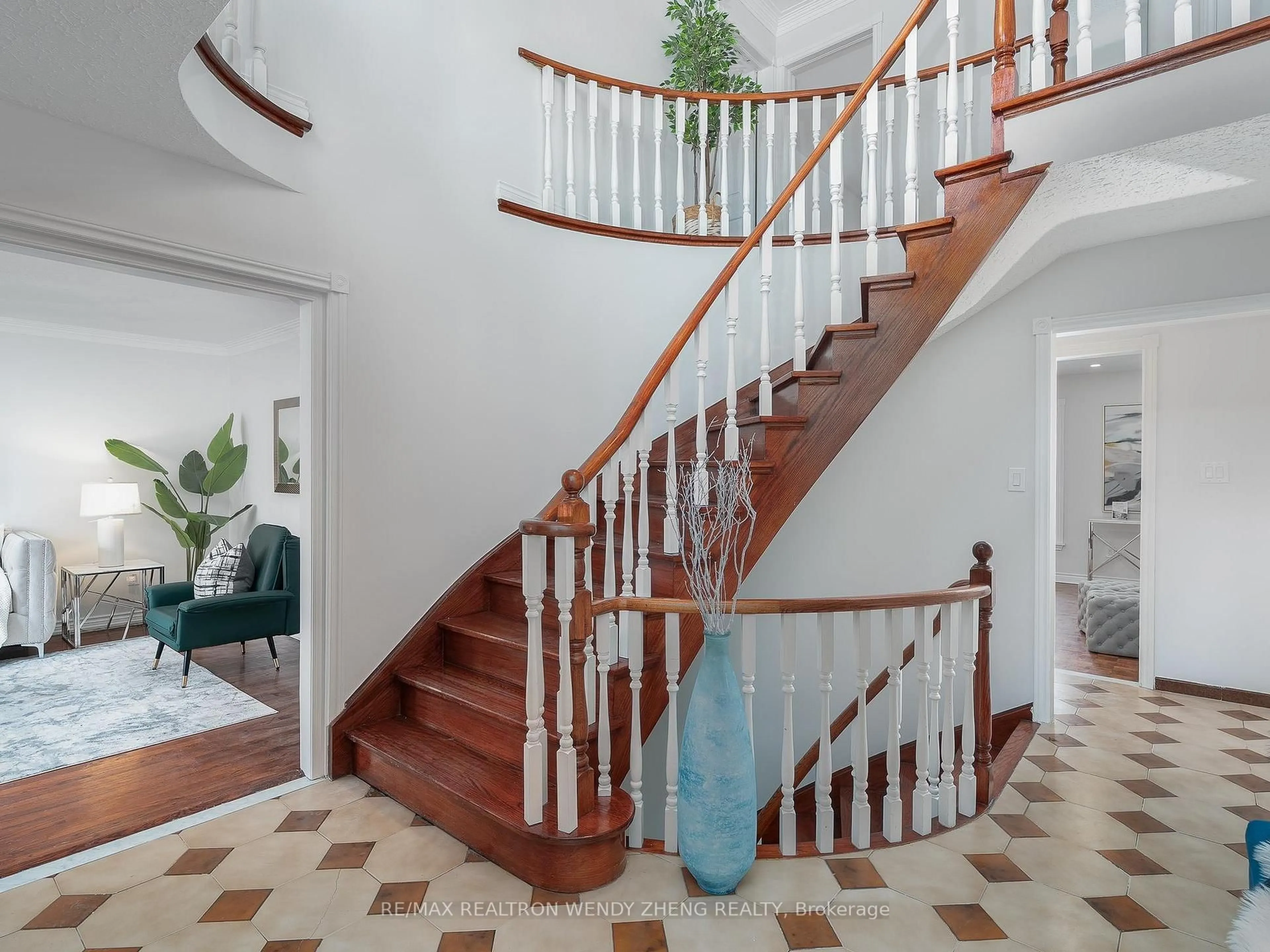 Unknown for 60 Birch Ave, Richmond Hill Ontario L4C 6C6