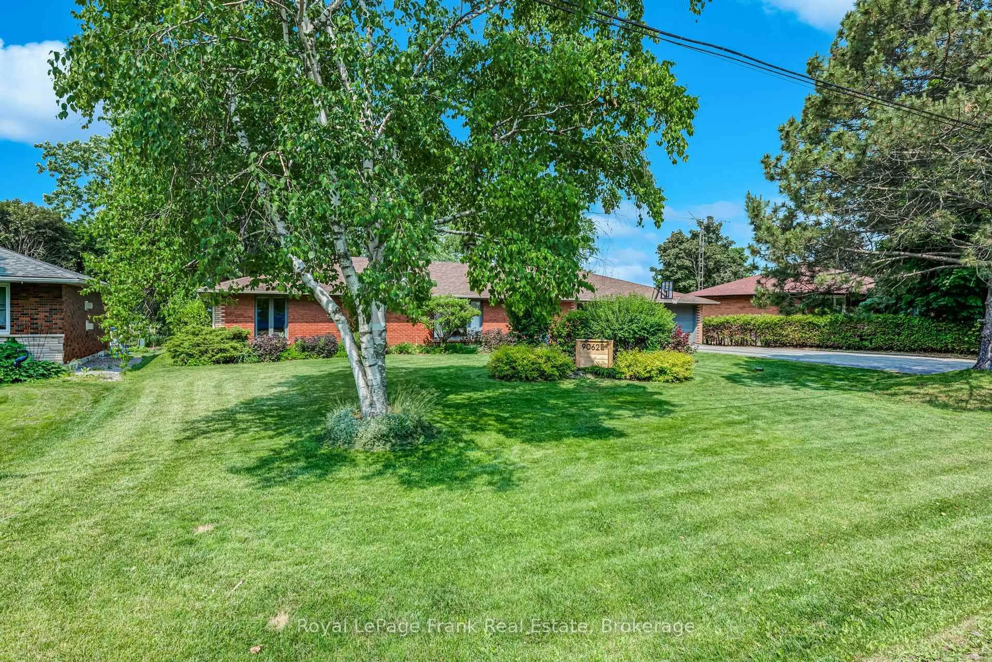 A pic from outside/outdoor area/front of a property/back of a property/a pic from drone, street for 9062 Concession Road 4, Uxbridge Ontario L0C 1E0