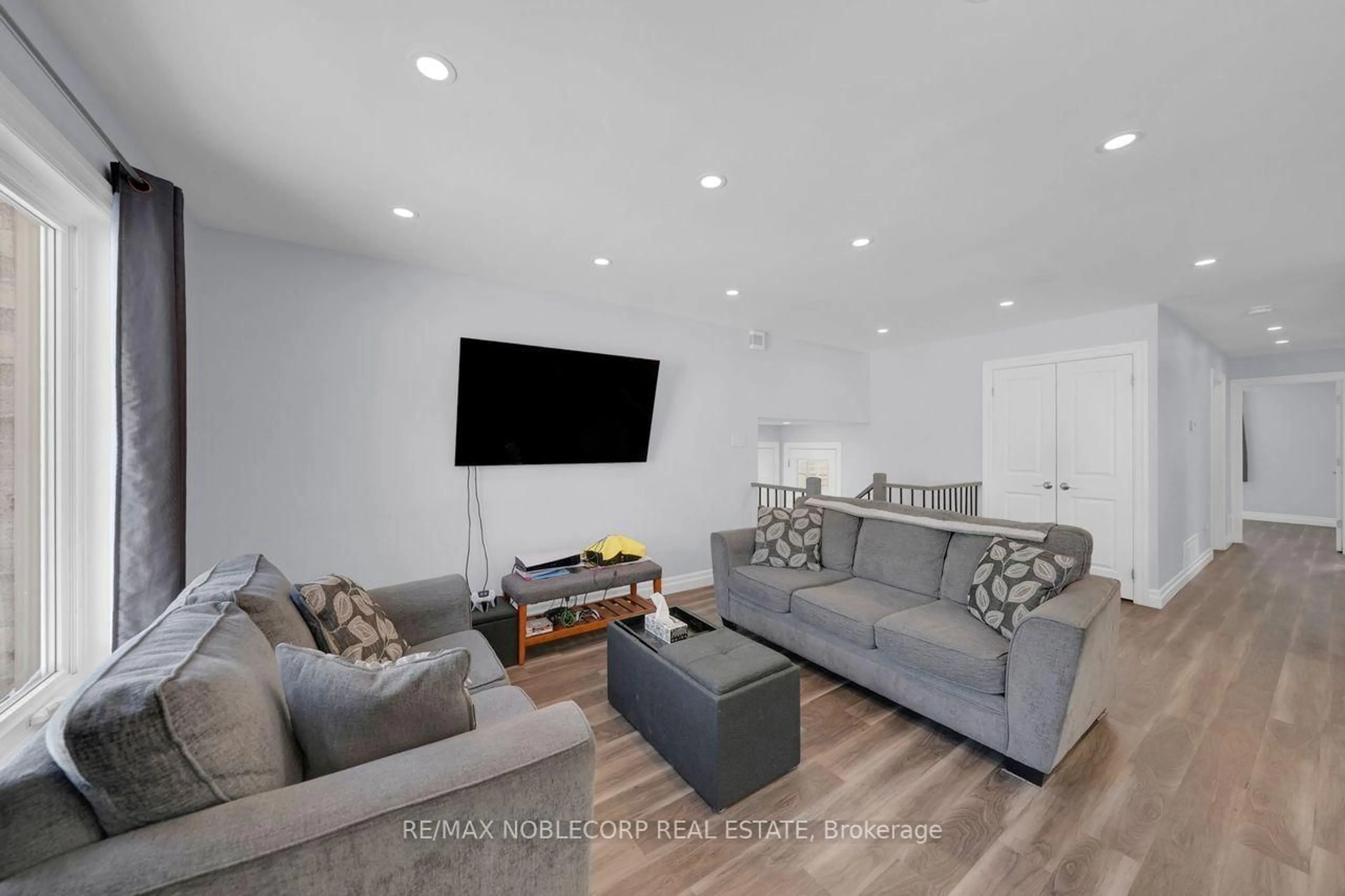 Living room with furniture, unknown for 6 McQueen St, Essa Ontario L0M 1B0