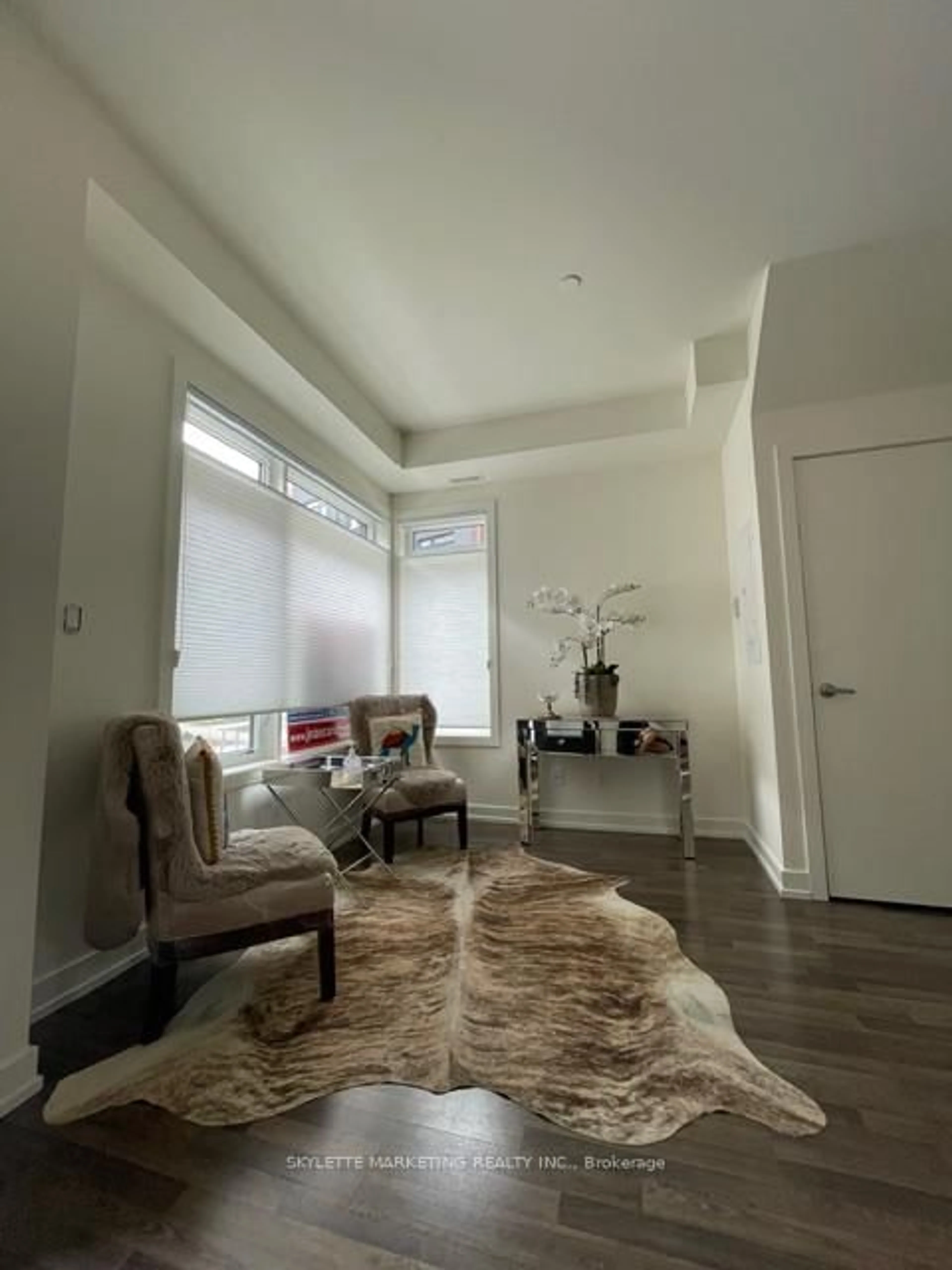 Unknown for 370B Red Maple Rd #67, Richmond Hill Ontario L4C 6P5