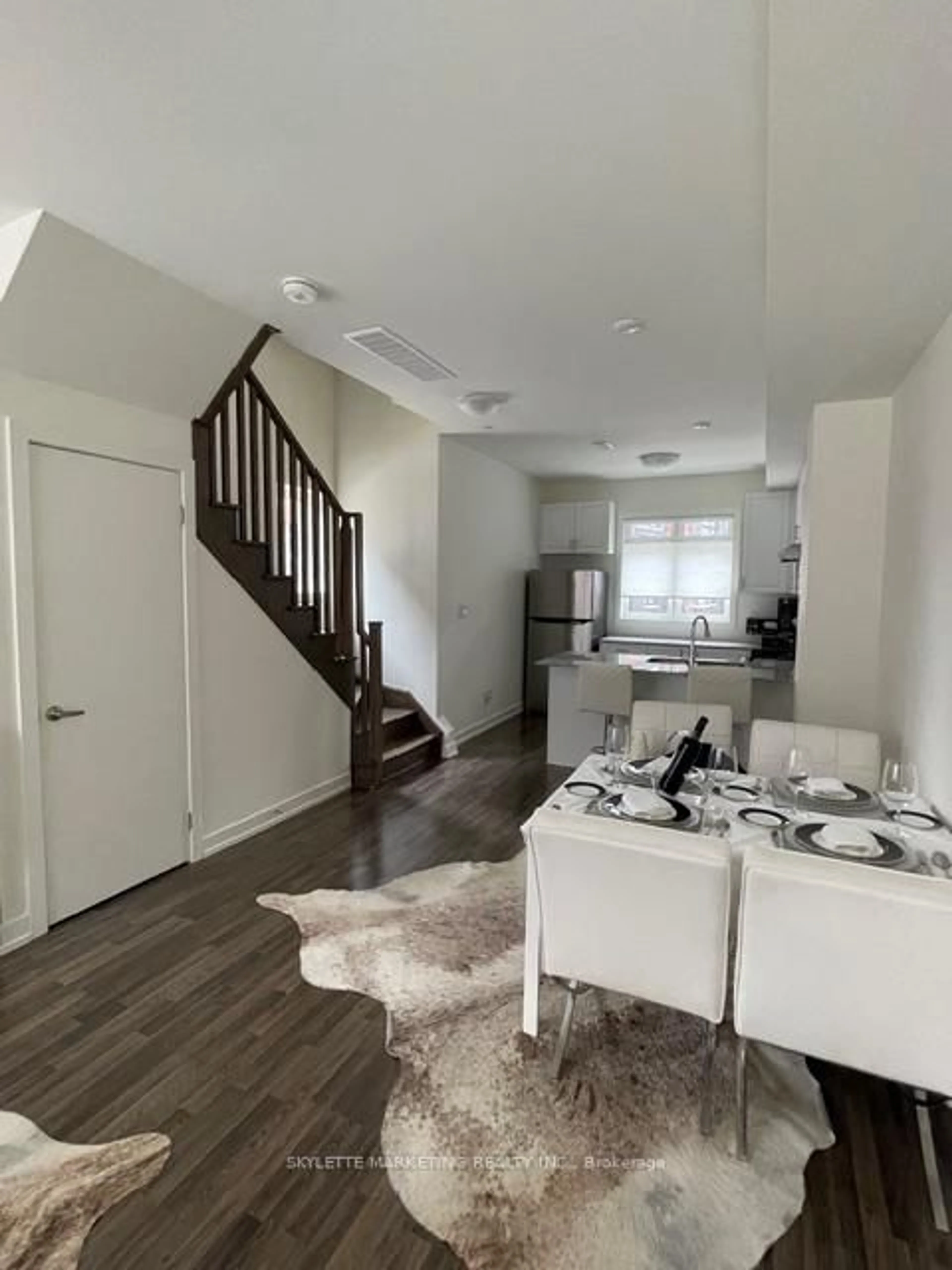 Unknown for 370B Red Maple Rd #67, Richmond Hill Ontario L4C 6P5