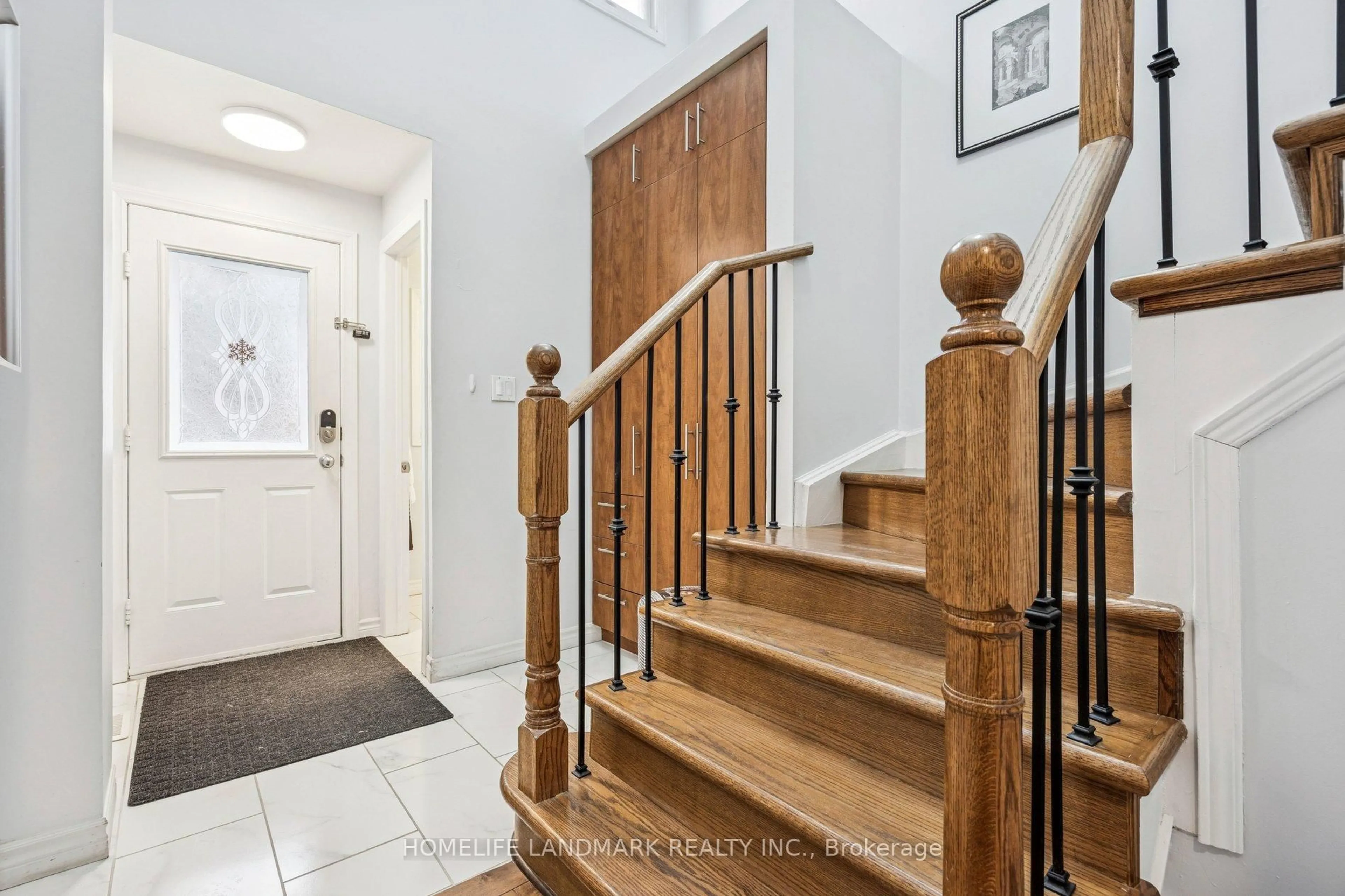 Indoor entryway for 149 Glenmanor Way, Vaughan Ontario L4J 3A3
