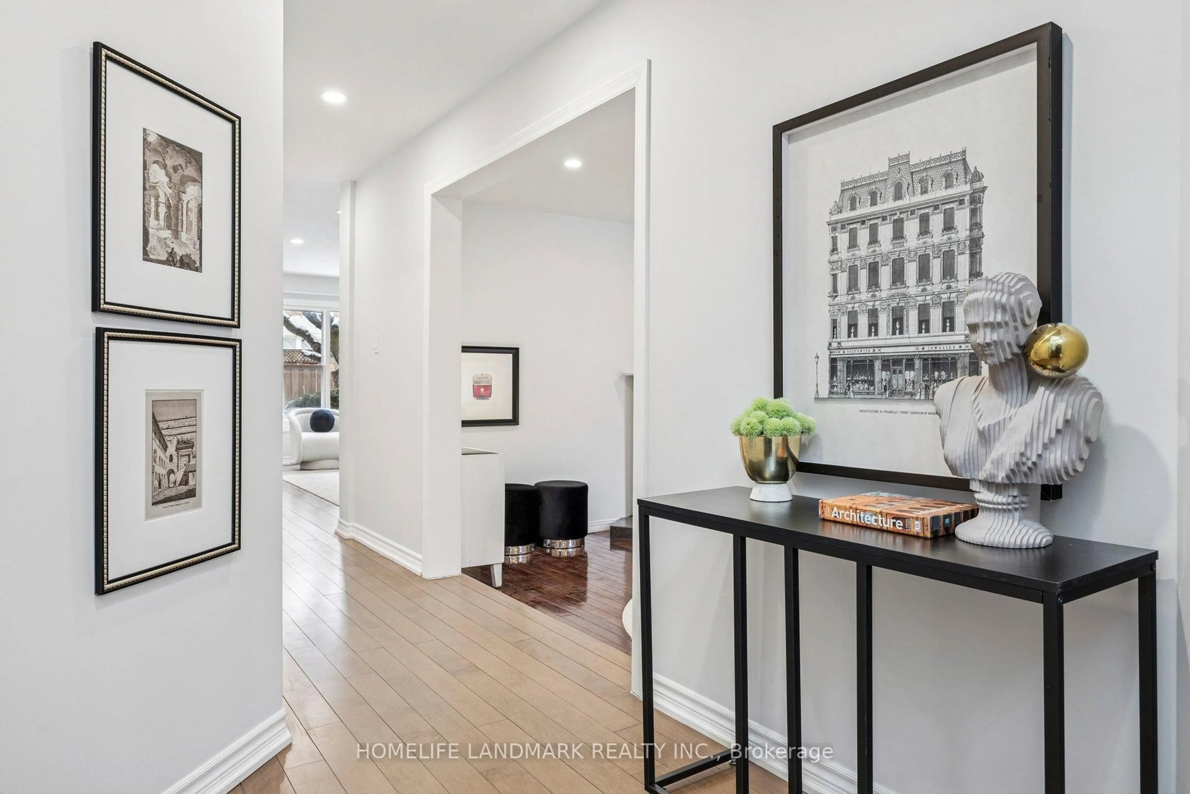 Indoor entryway for 149 Glenmanor Way, Vaughan Ontario L4J 3A3