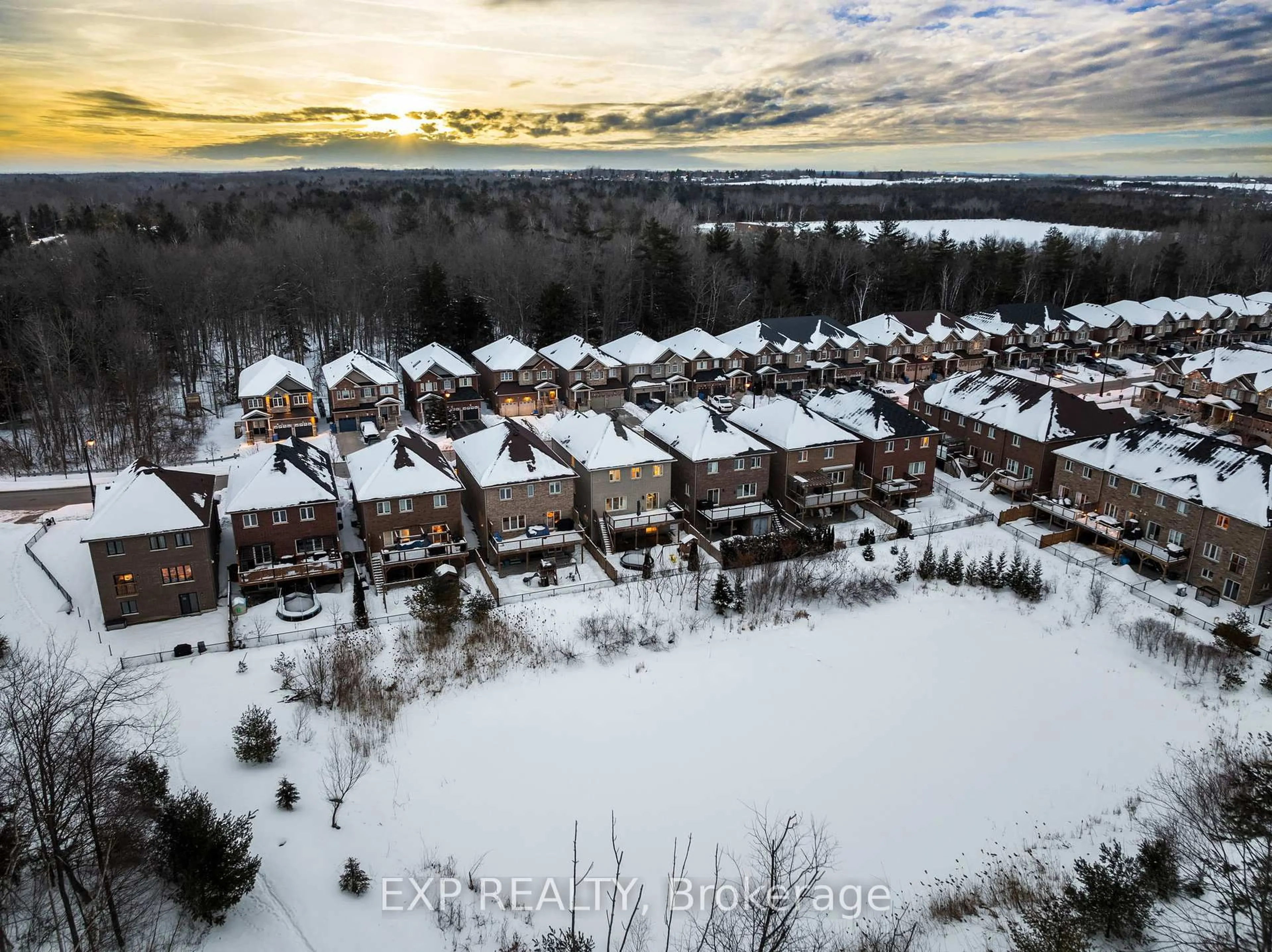 A pic from outside/outdoor area/front of a property/back of a property/a pic from drone, unknown for 26 Scotia Rd, Georgina Ontario L0E 1R0