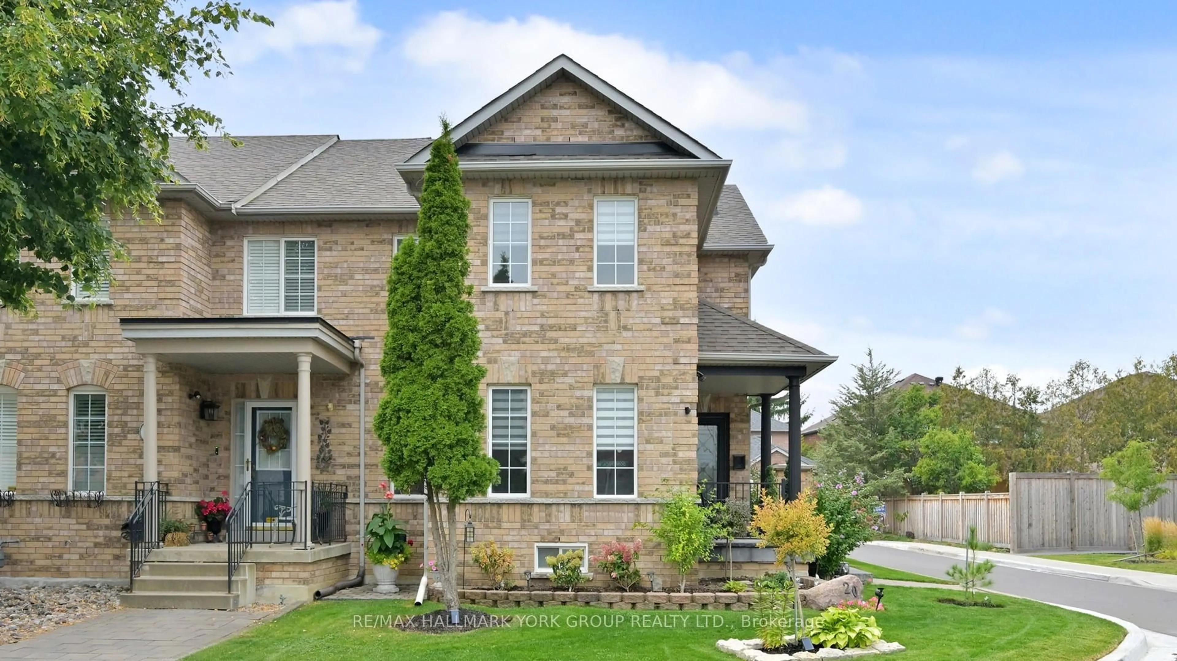 Home with brick exterior material, street for 20 Domenica Way, Vaughan Ontario L3H 1V4