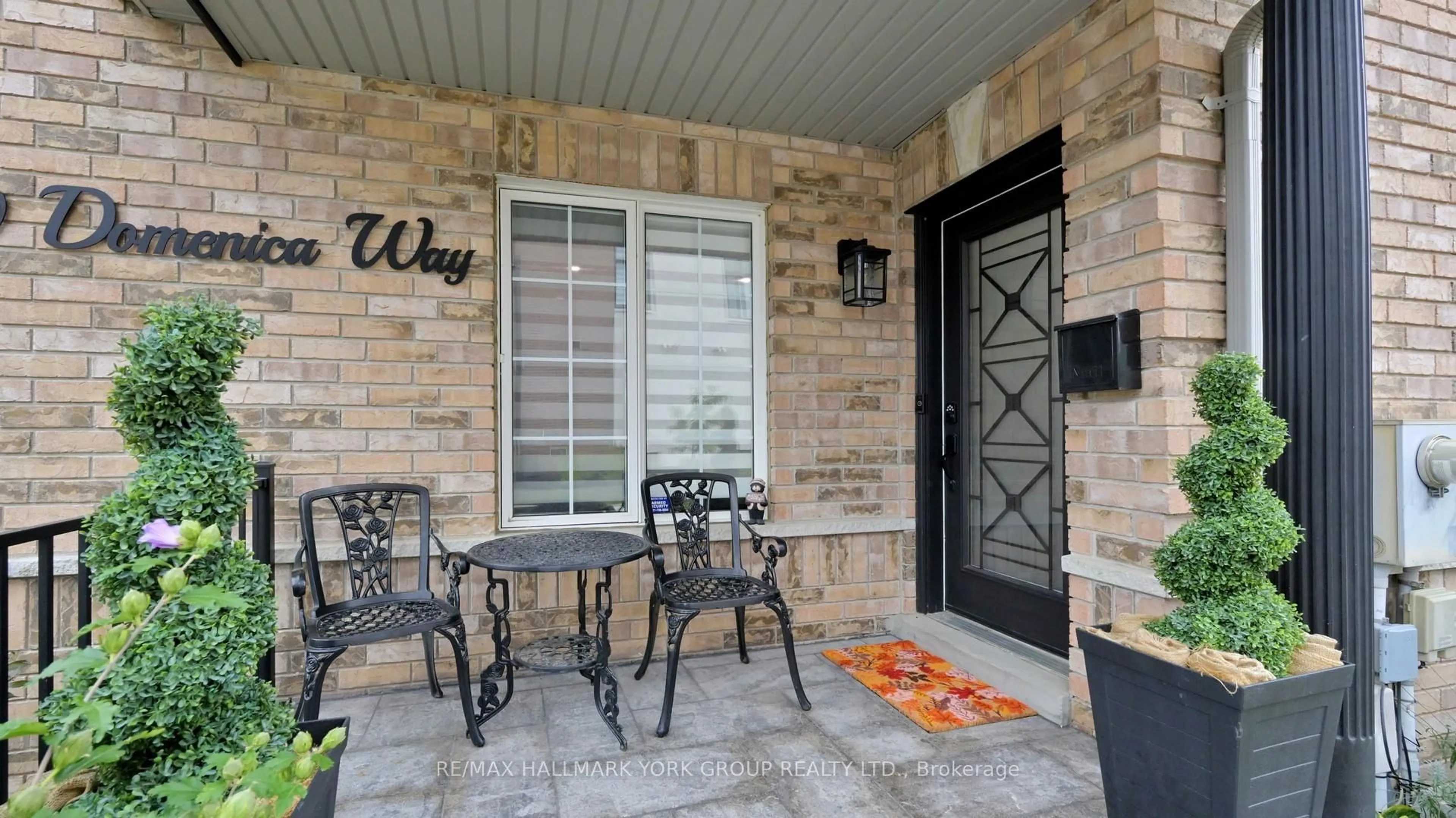 Patio, street for 20 Domenica Way, Vaughan Ontario L3H 1V4