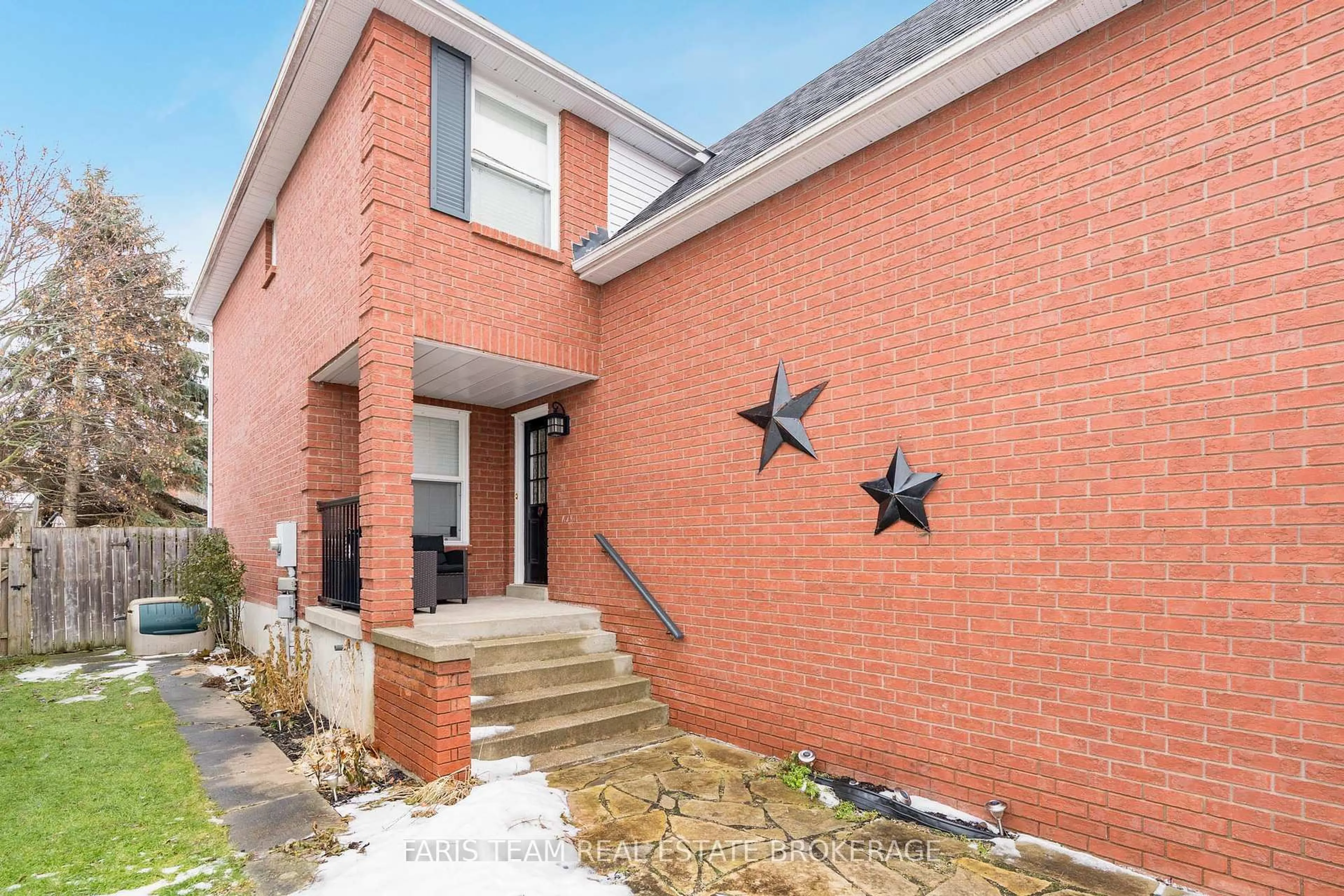 Home with brick exterior material, street for 165 Heydon Ave, New Tecumseth Ontario L9R 1P2