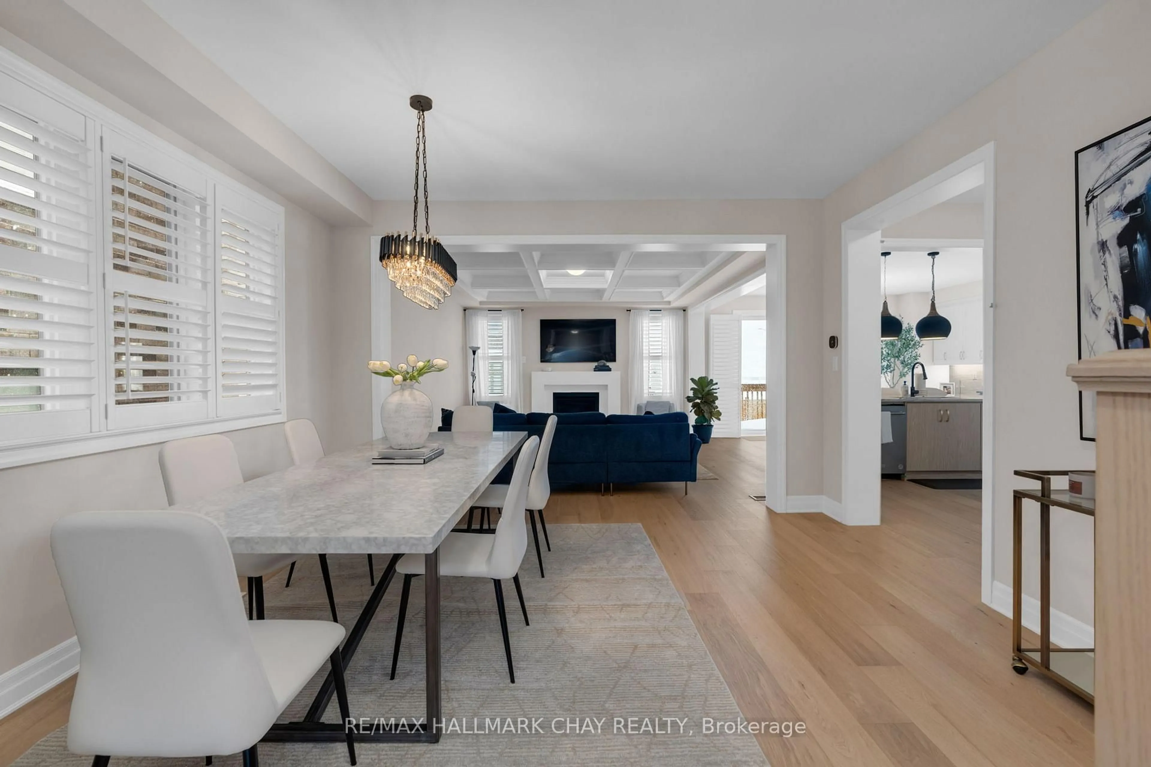 Open concept kitchen, unknown for 721 Mika St, Innisfil Ontario L9S 0R8