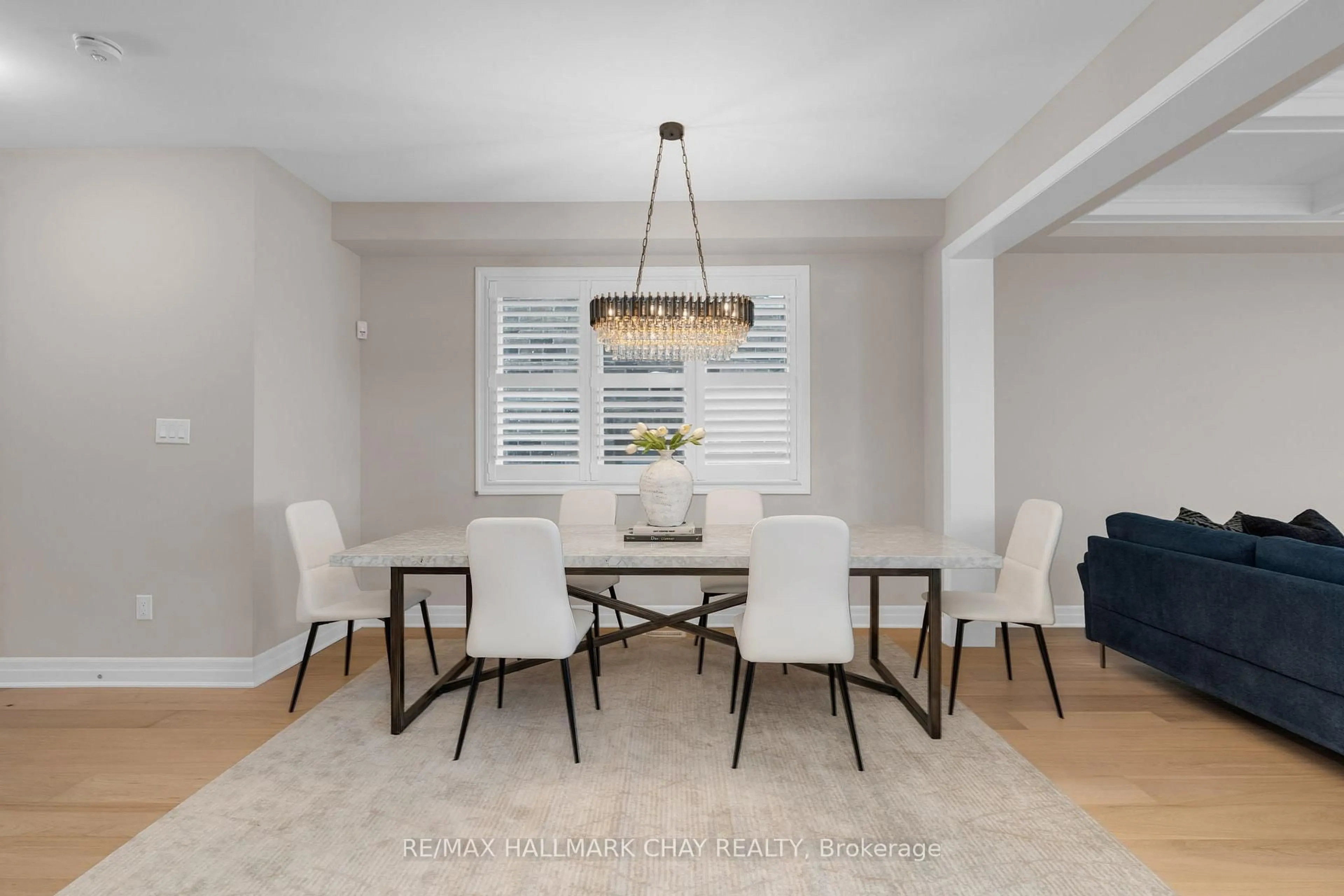 Dining room, unknown for 721 Mika St, Innisfil Ontario L9S 0R8