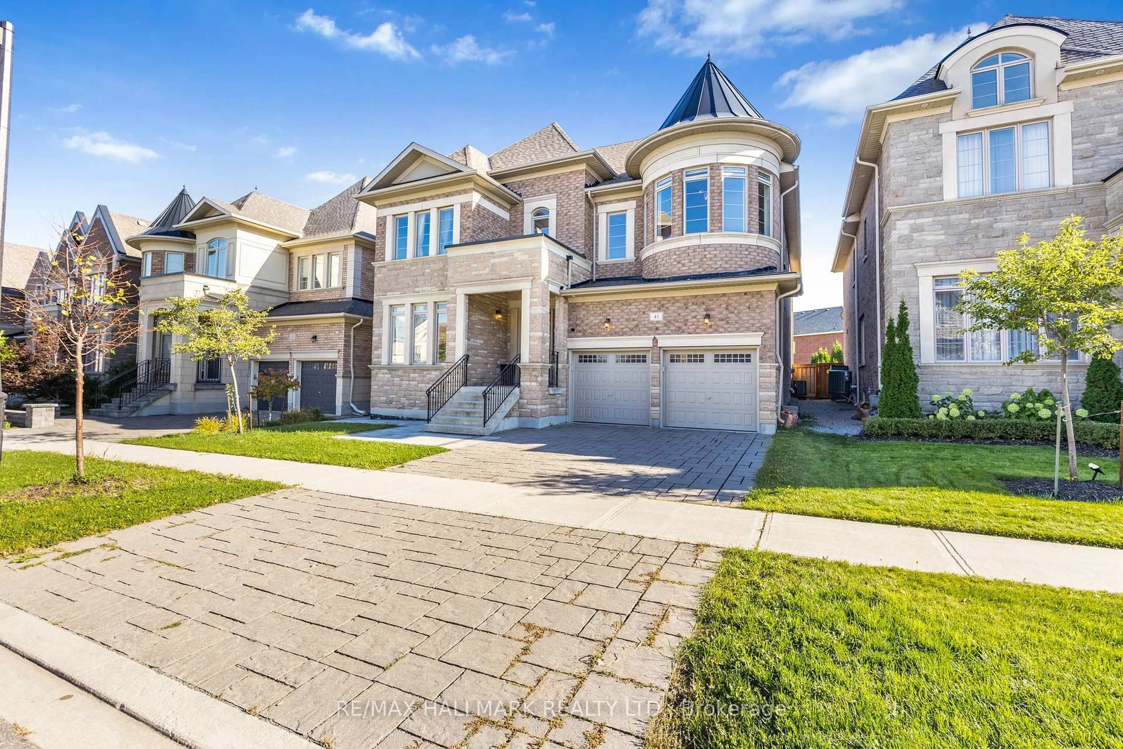 Home with brick exterior material, street for 41 Glen Abbey Tr, Vaughan Ontario L4H 3X7