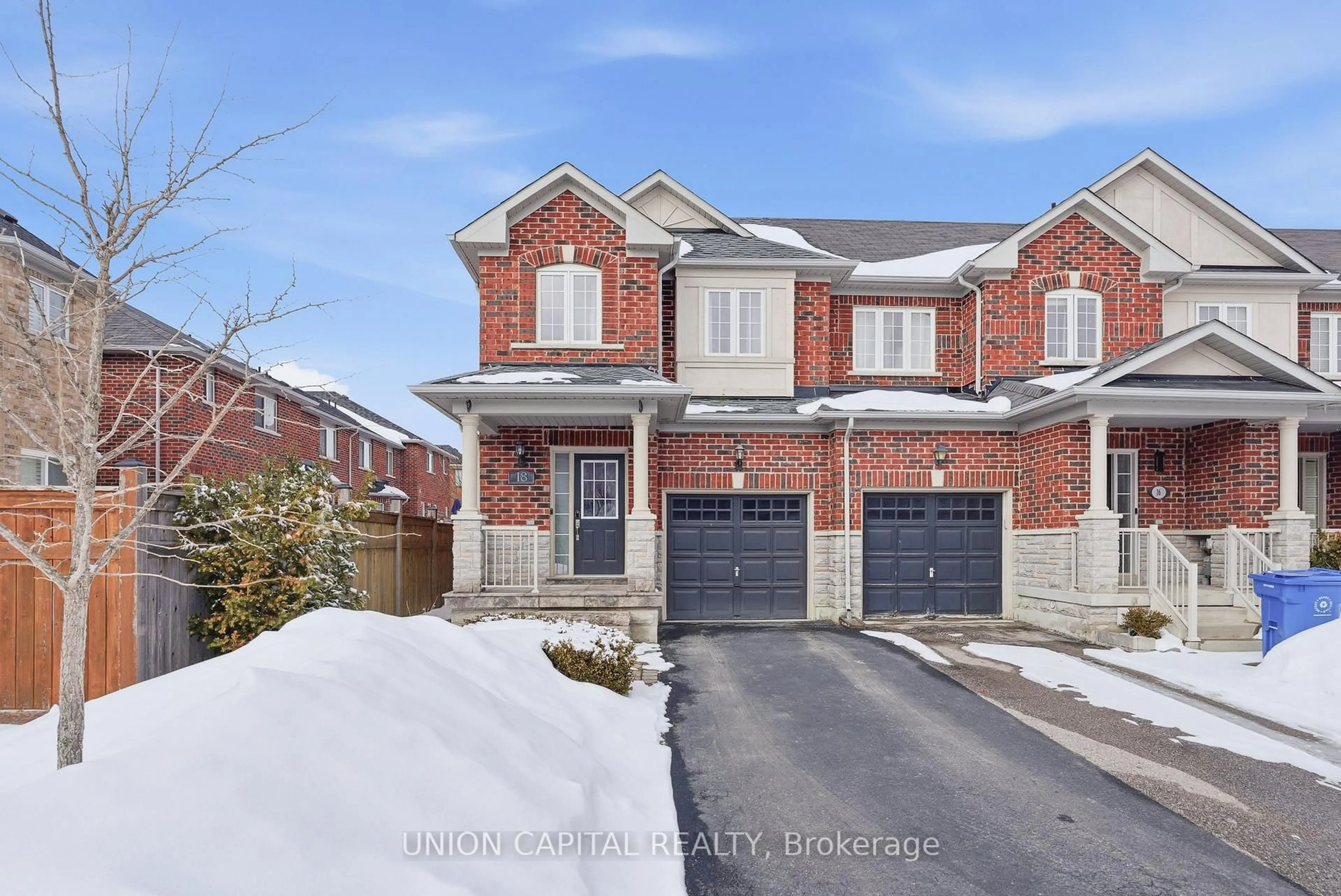 Home with brick exterior material, street for 18 Daws Hare Cres, Whitchurch-Stouffville Ontario L4A 0T6