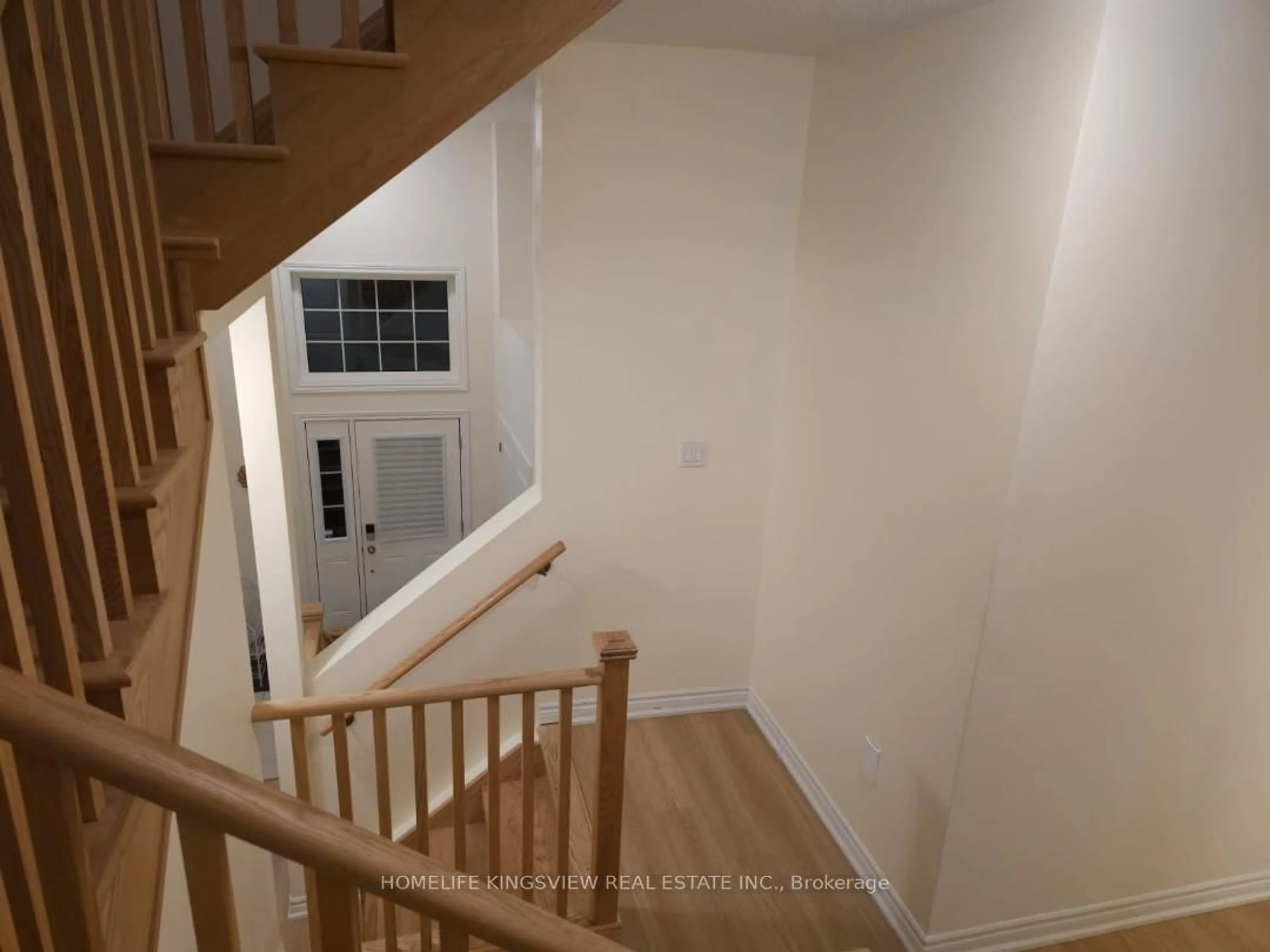 Stairs for 2146 Speare Crt, Innisfil Ontario L9S 0M9