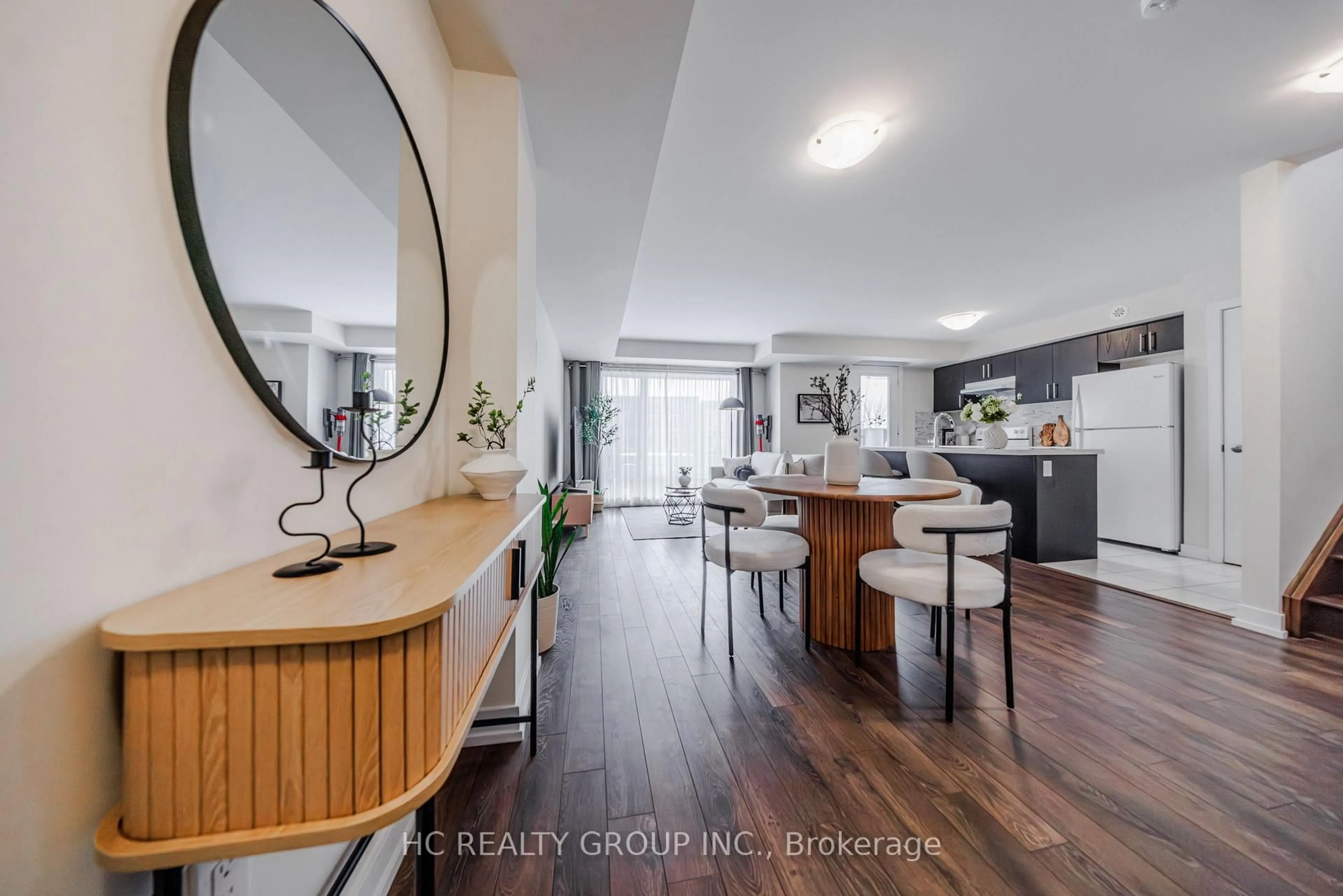 Unknown for 2 Westmeath Lane #2104, Markham Ontario L6B 1N5