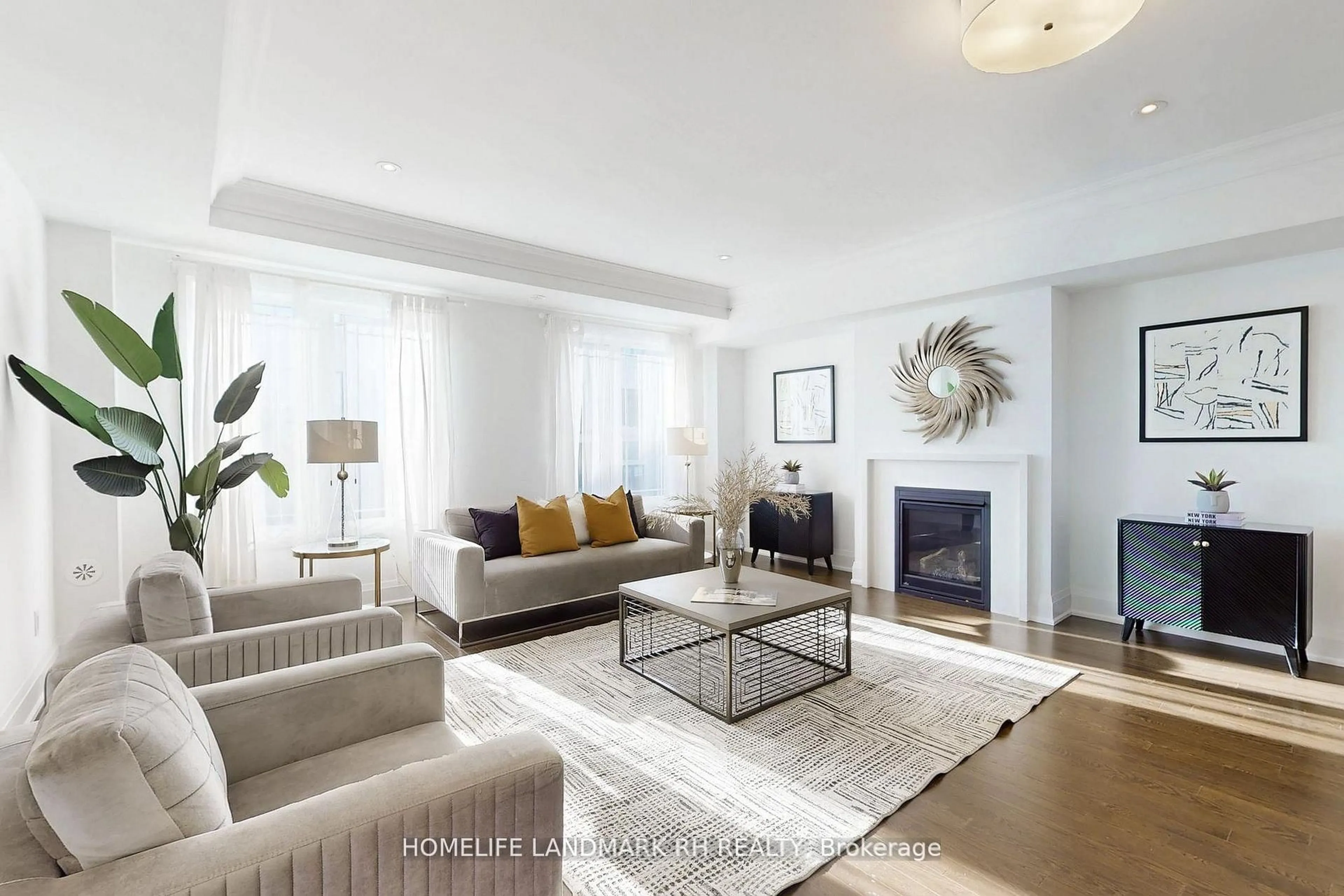 Living room with furniture, unknown for 386 Highway 7 #TH #8, Richmond Hill Ontario L4B 0G5