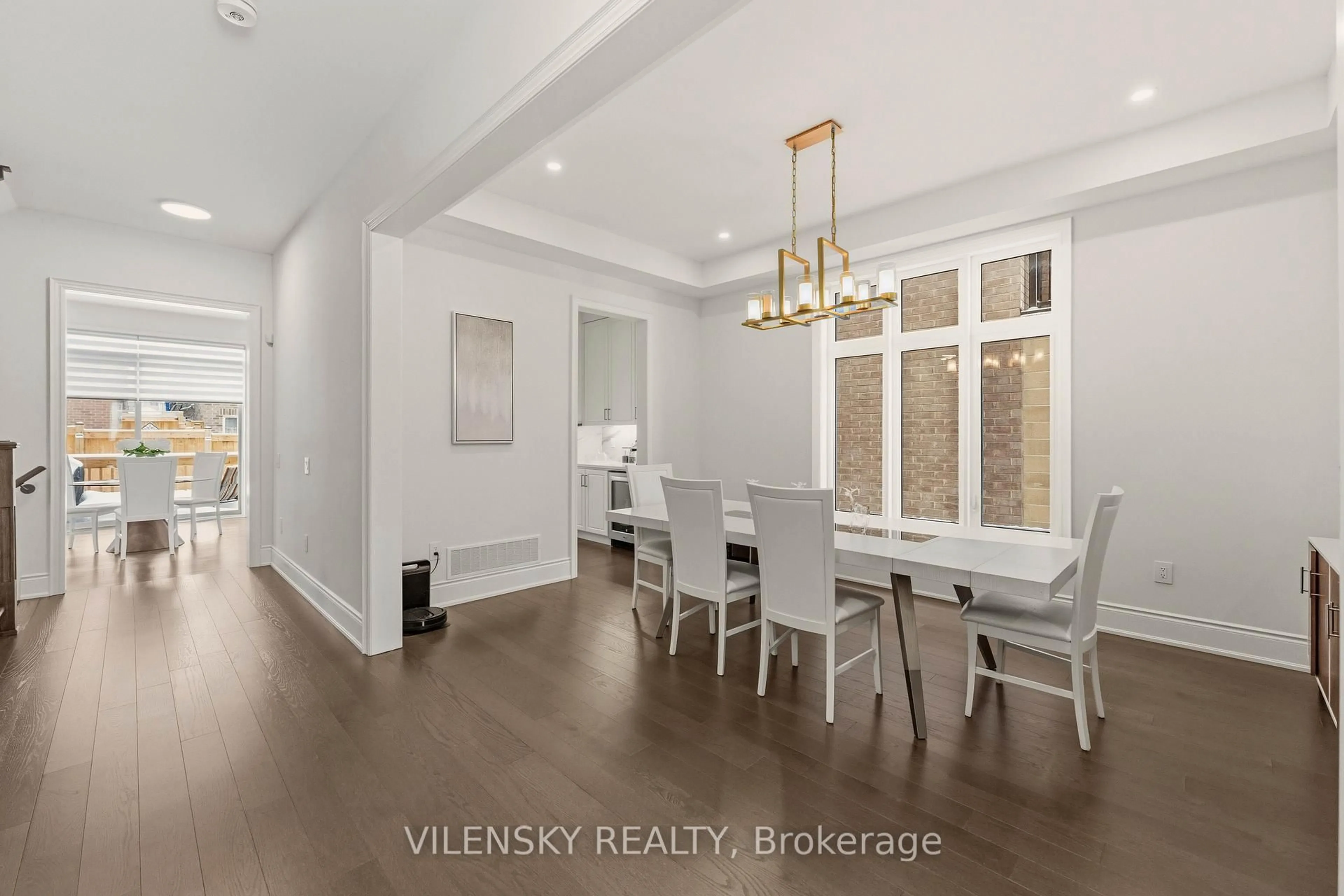 Dining room, unknown for 23 Watershed Gate, East Gwillimbury Ontario L9N 0Y6