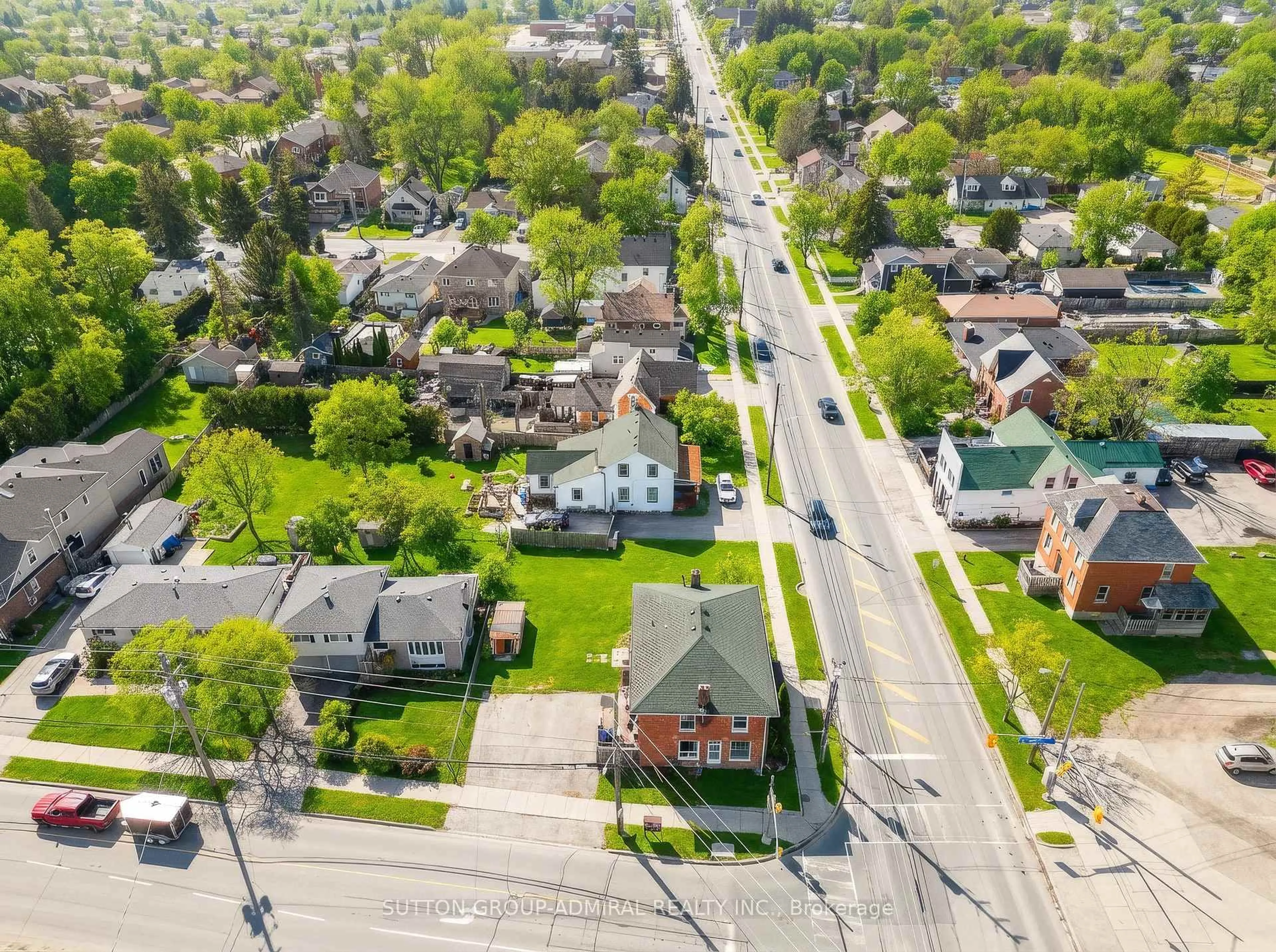 A pic from outside/outdoor area/front of a property/back of a property/a pic from drone, street for 6745 Main St, Whitchurch-Stouffville Ontario L4A 6B5