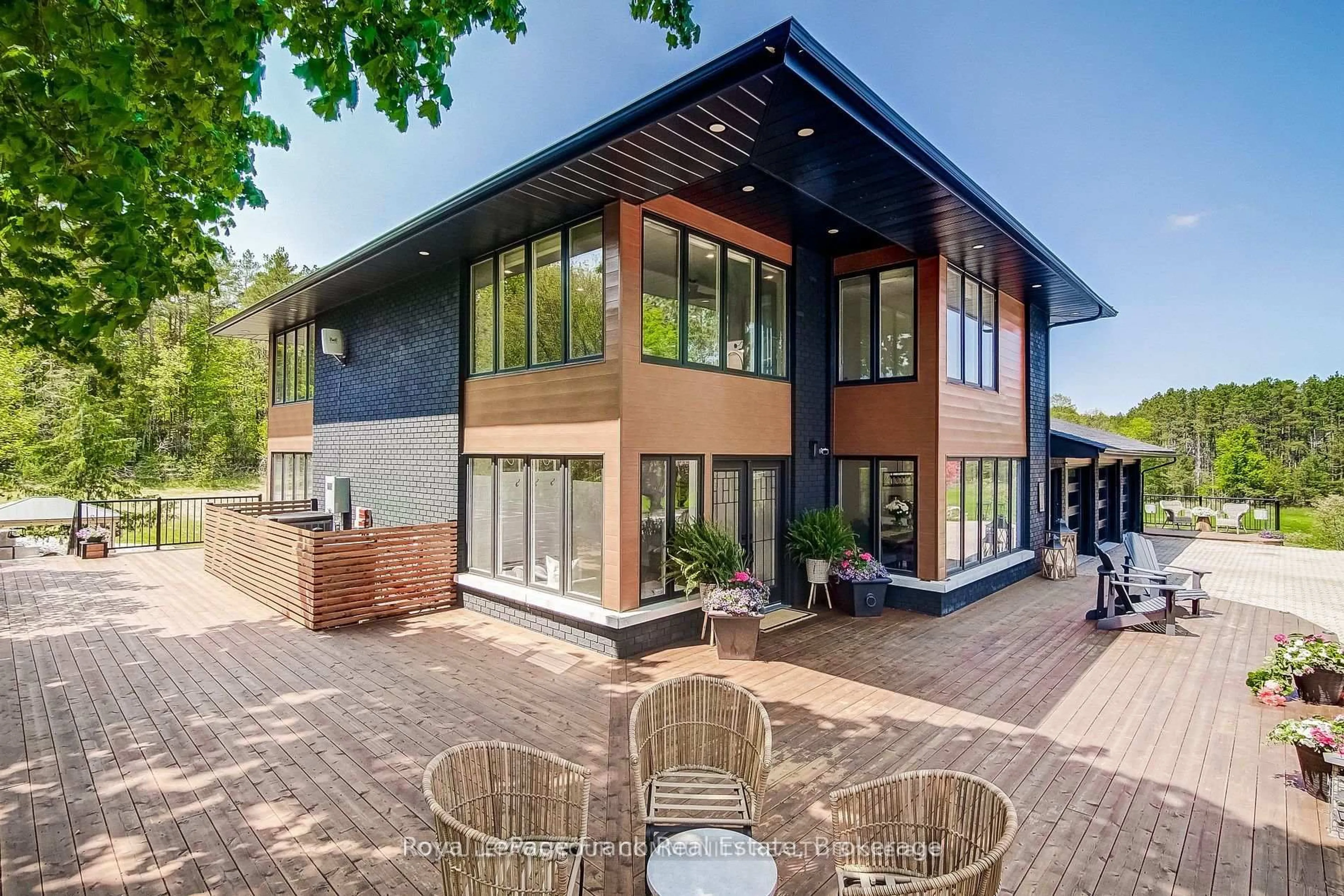 Unknown for 674 Goodwood Rd, Uxbridge Ontario L9P 1R4