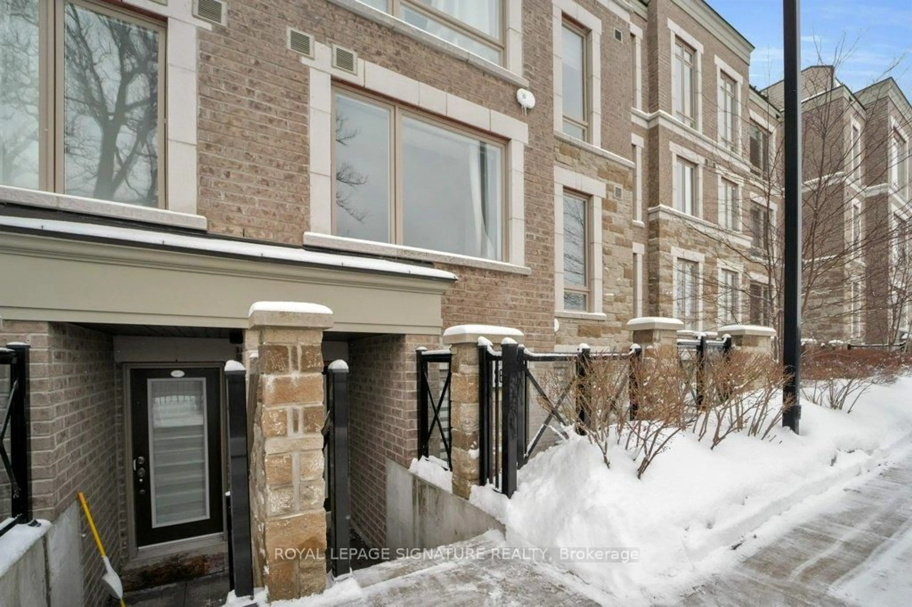 Unknown for 1 Gable Hurst Way #2613, Markham Ontario L6B 1N5