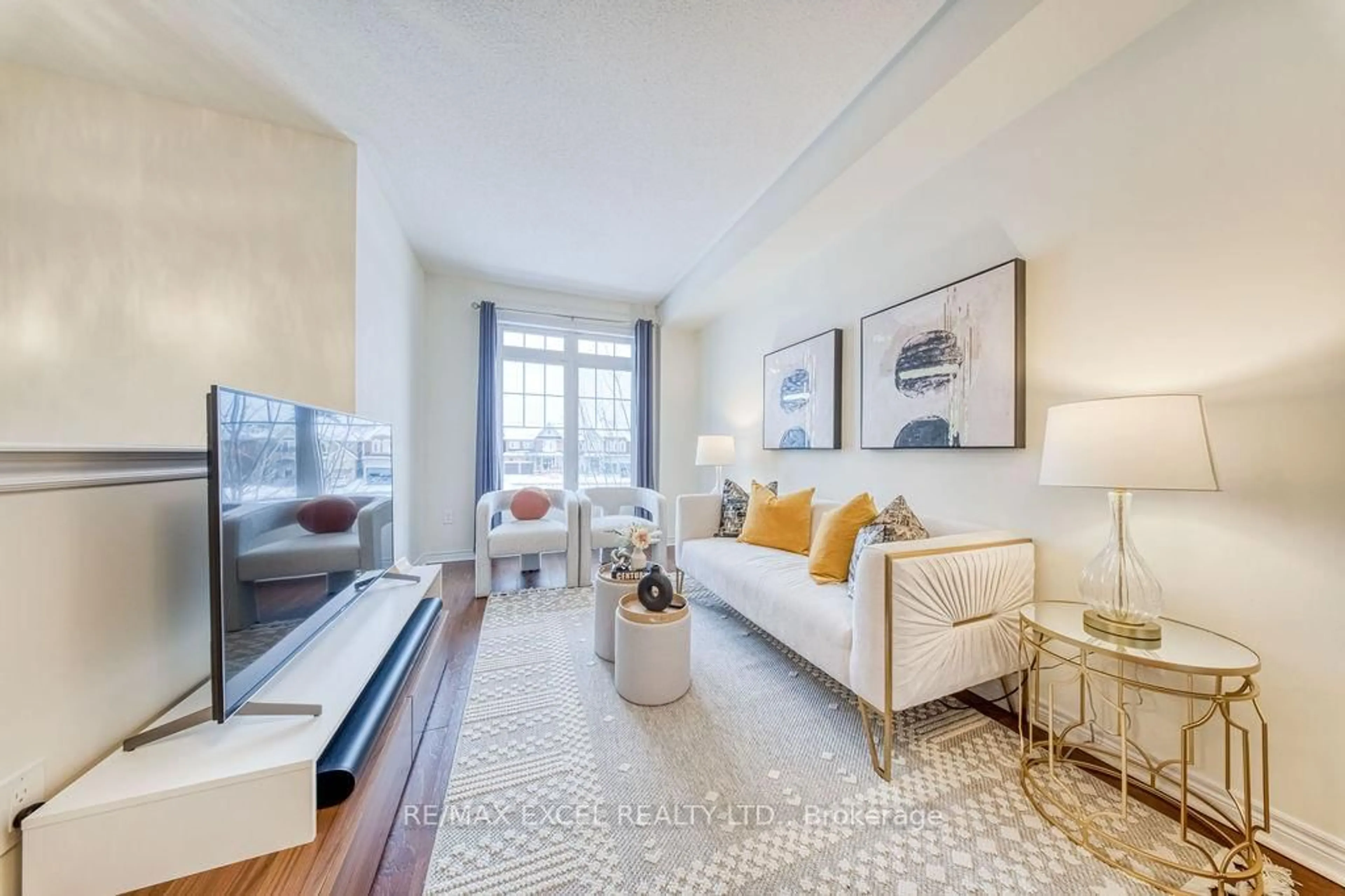 Living room with furniture, unknown for 187 Dundas Way, Markham Ontario L6E 0T1