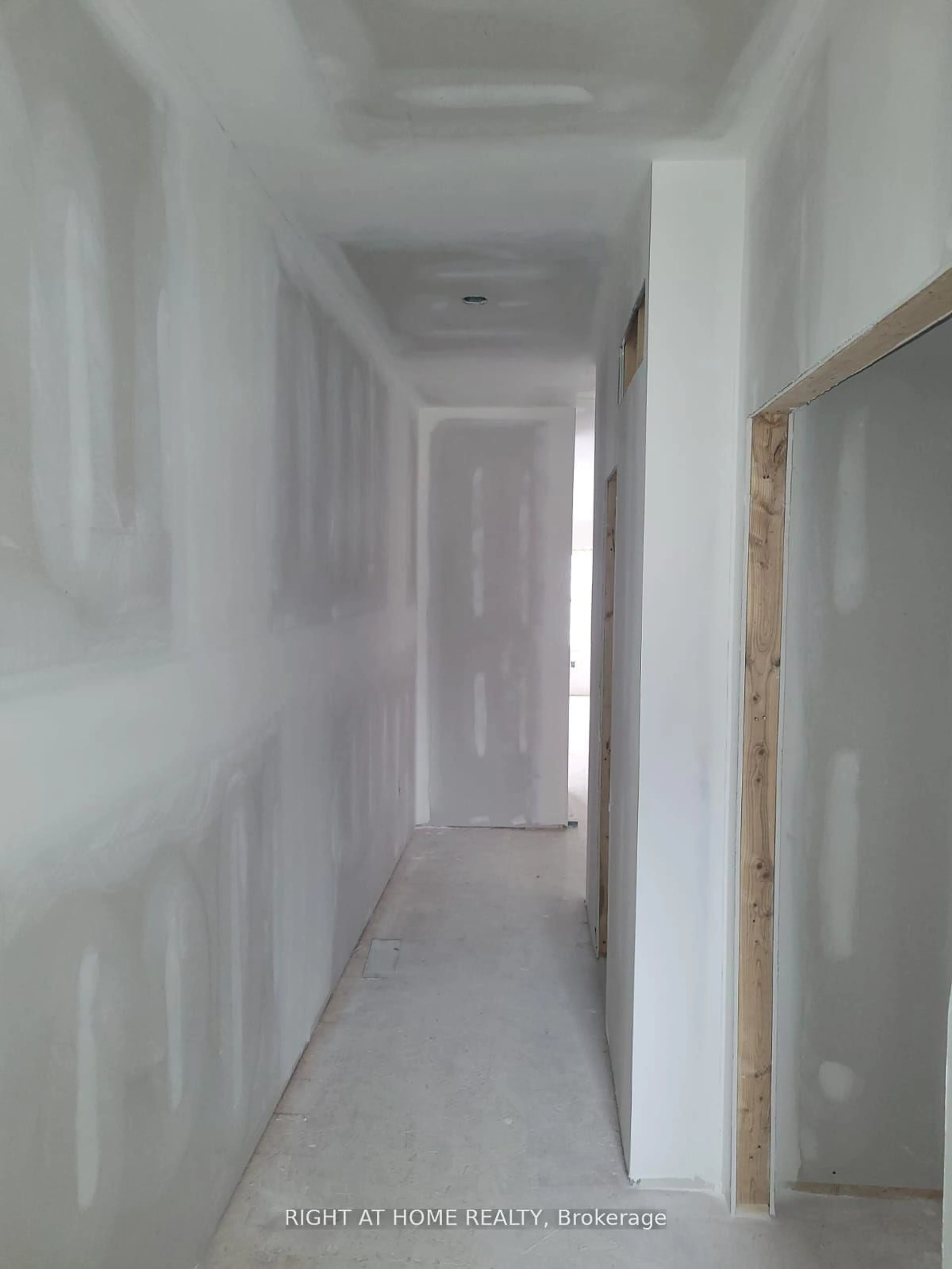 A pic of a room for 17 Ravenscraig Pl, Innisfil Ontario L0L 1L0