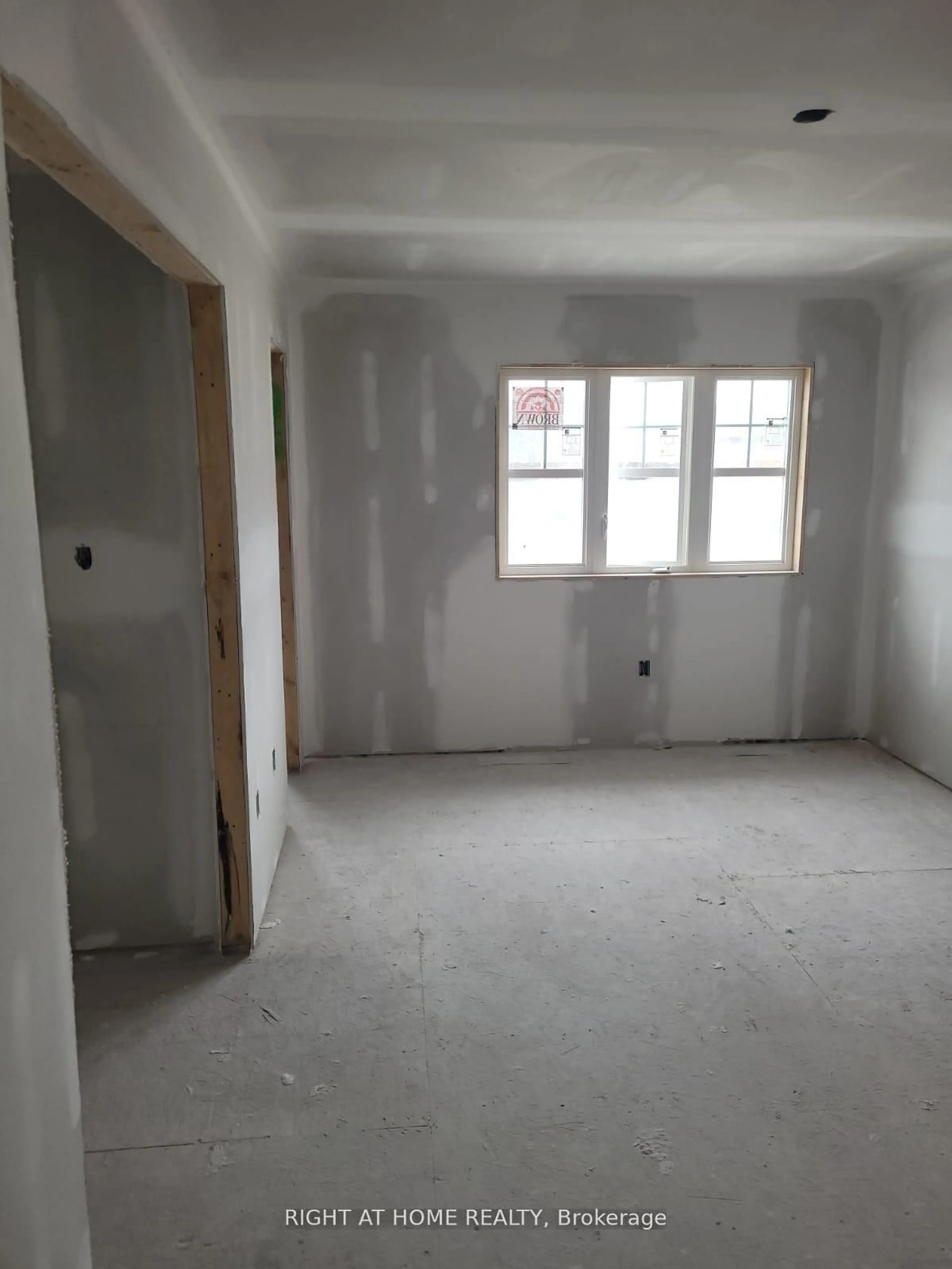 A pic of a room for 17 Ravenscraig Pl, Innisfil Ontario L0L 1L0