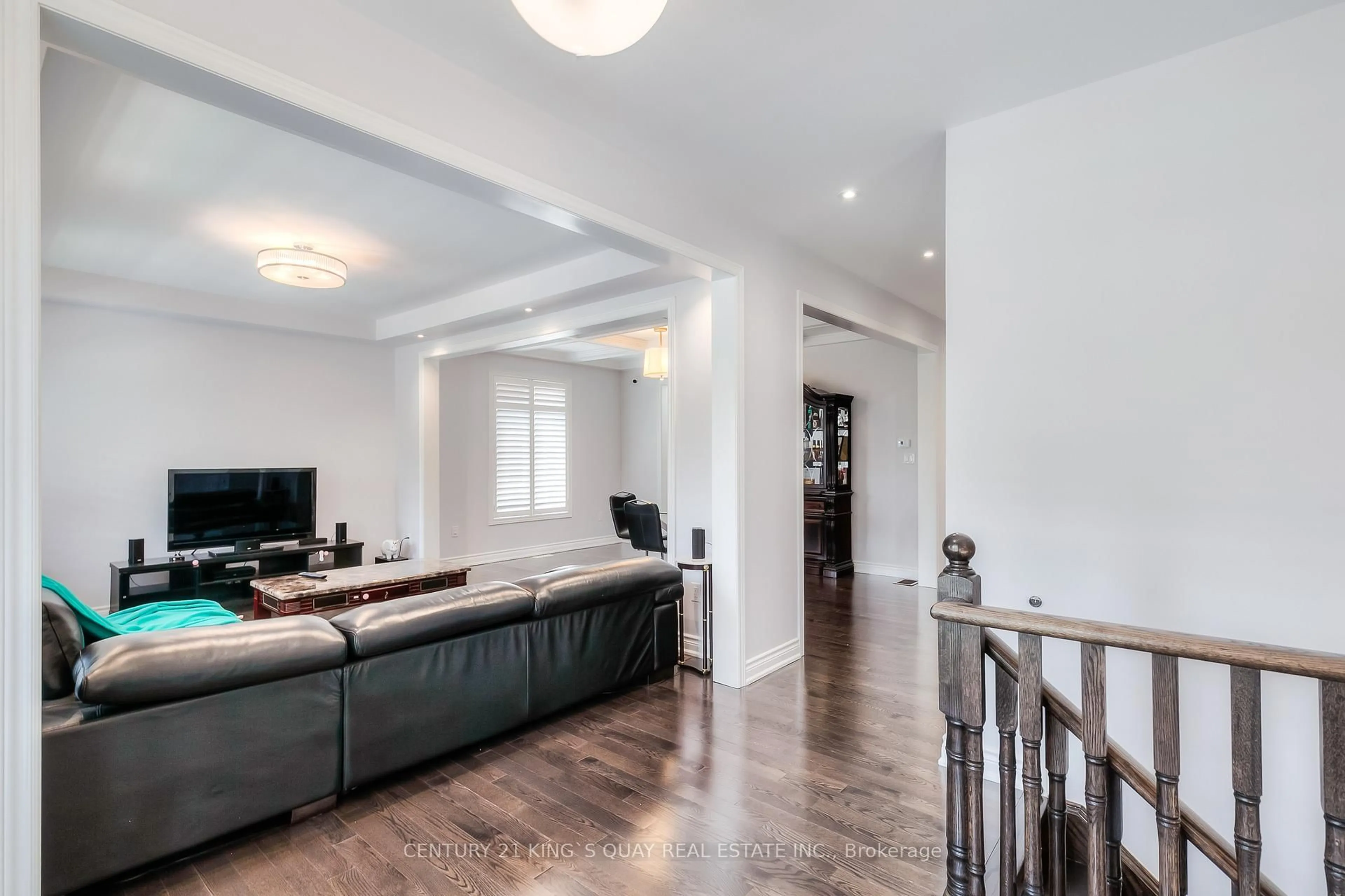 Living room with furniture, unknown for 18 Manila Ave, Markham Ontario L6C 0W1