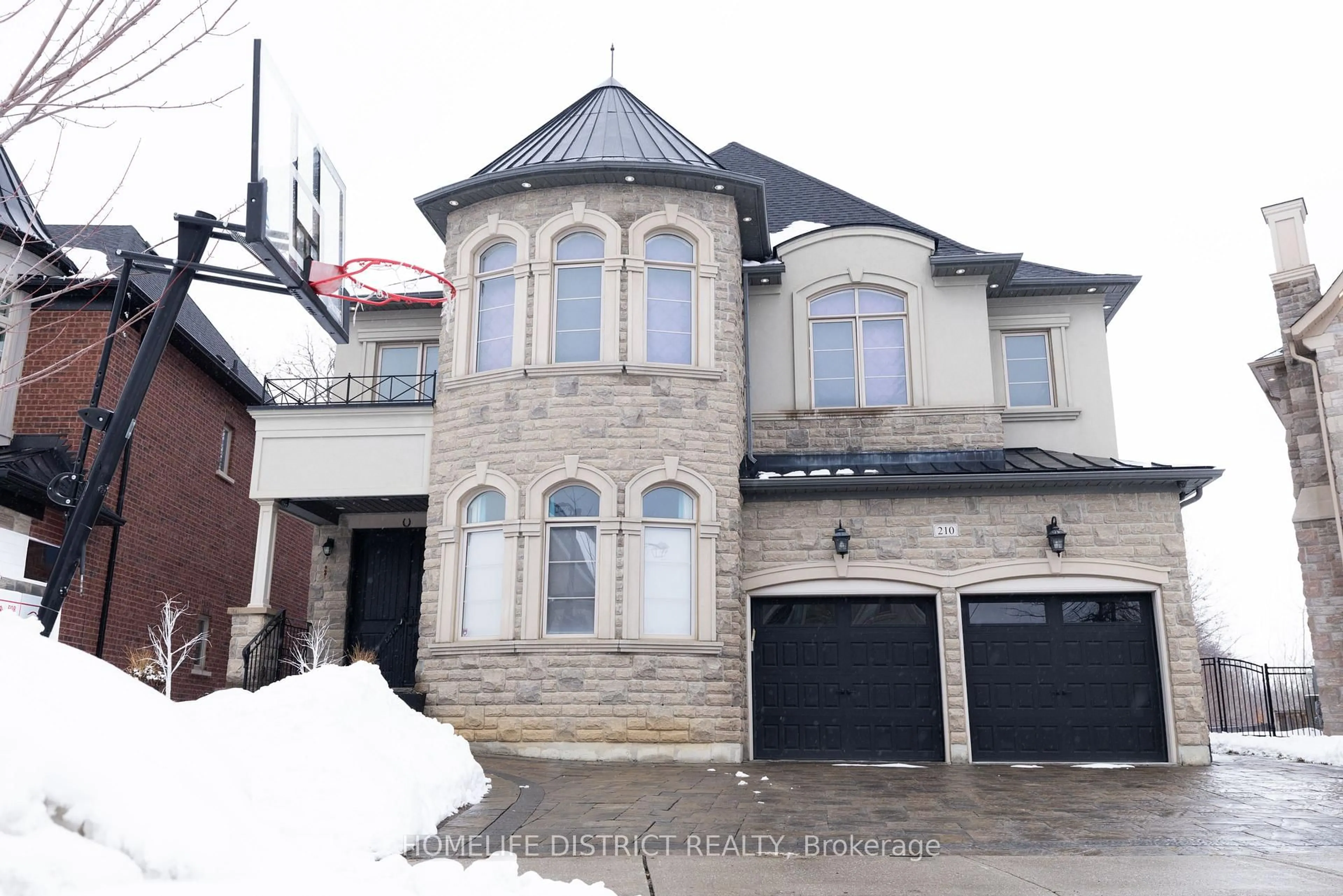 Home with brick exterior material, street for 210 Cannes Ave, Vaughan Ontario L4H 3X2