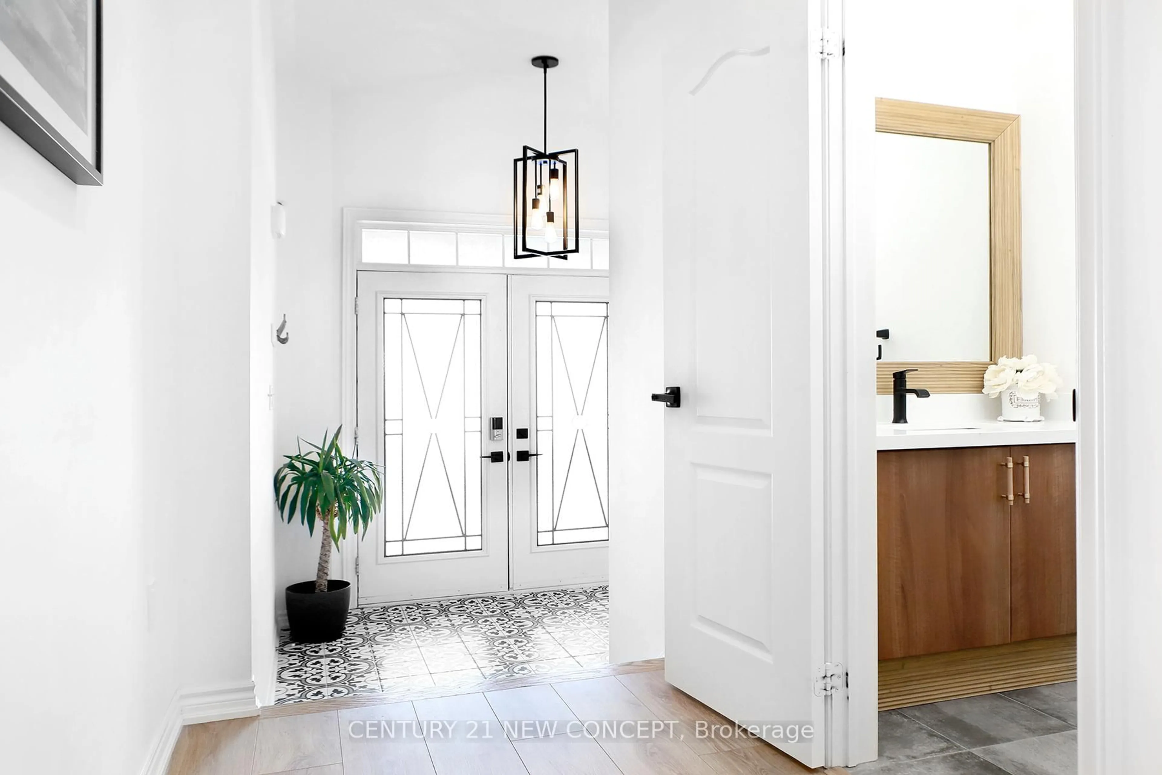 Indoor entryway for 93 Wesmina Ave, Whitchurch-Stouffville Ontario L4A 4W5