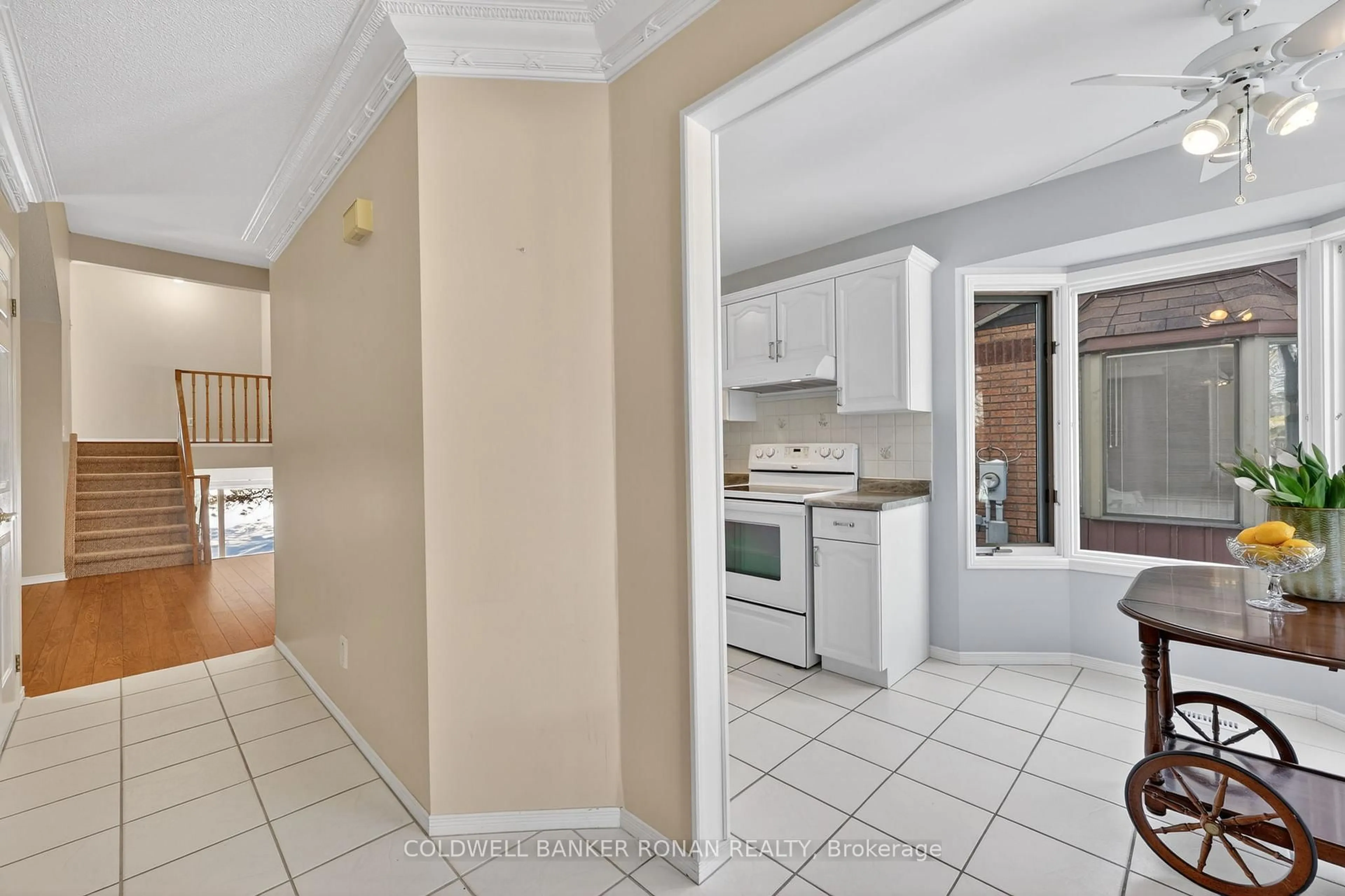 Standard kitchen, unknown for 148 Green Briar Rd, New Tecumseth Ontario L9R 1S2