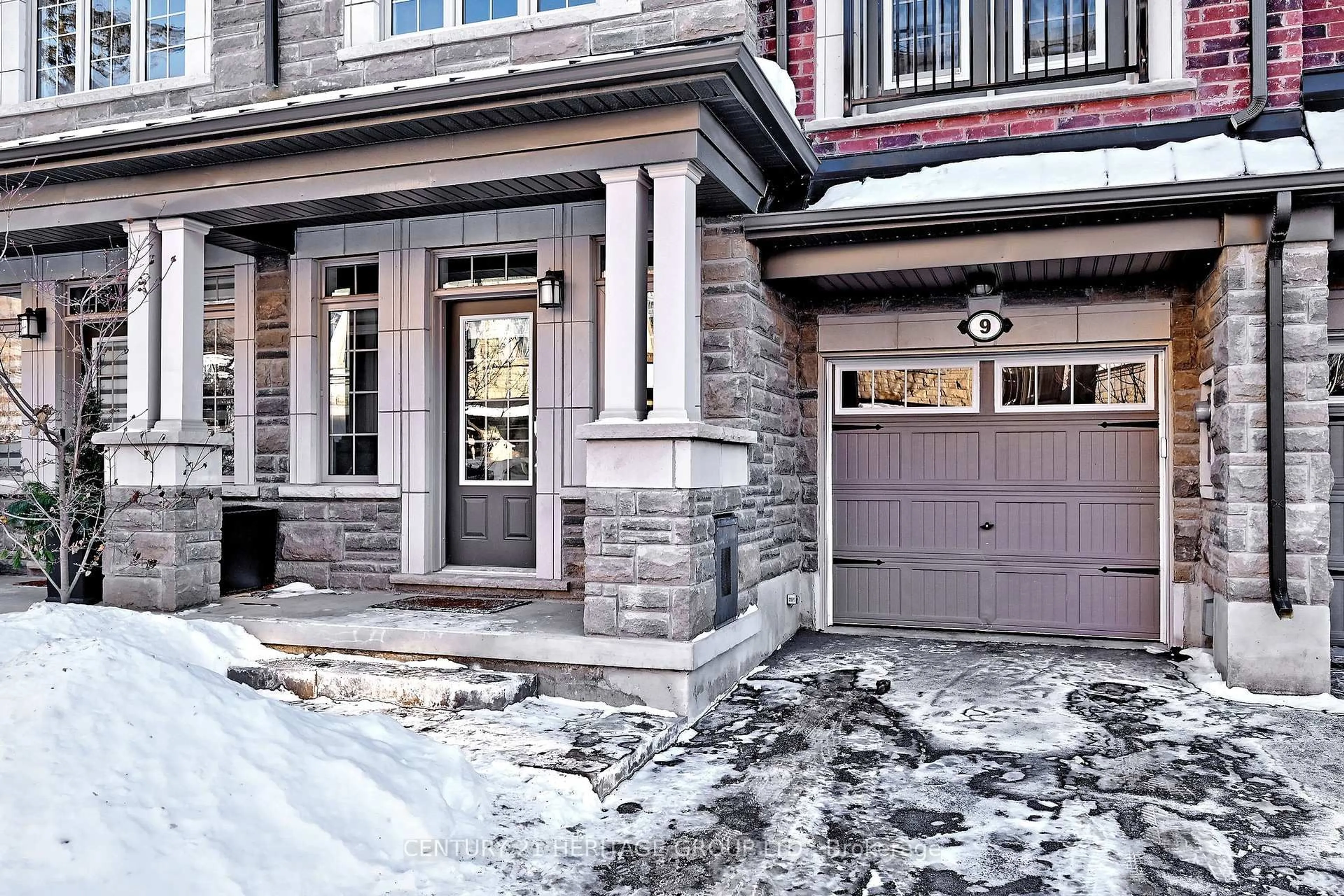 Home with brick exterior material, street for 9 Ingleside St, Vaughan Ontario L4L 0H9